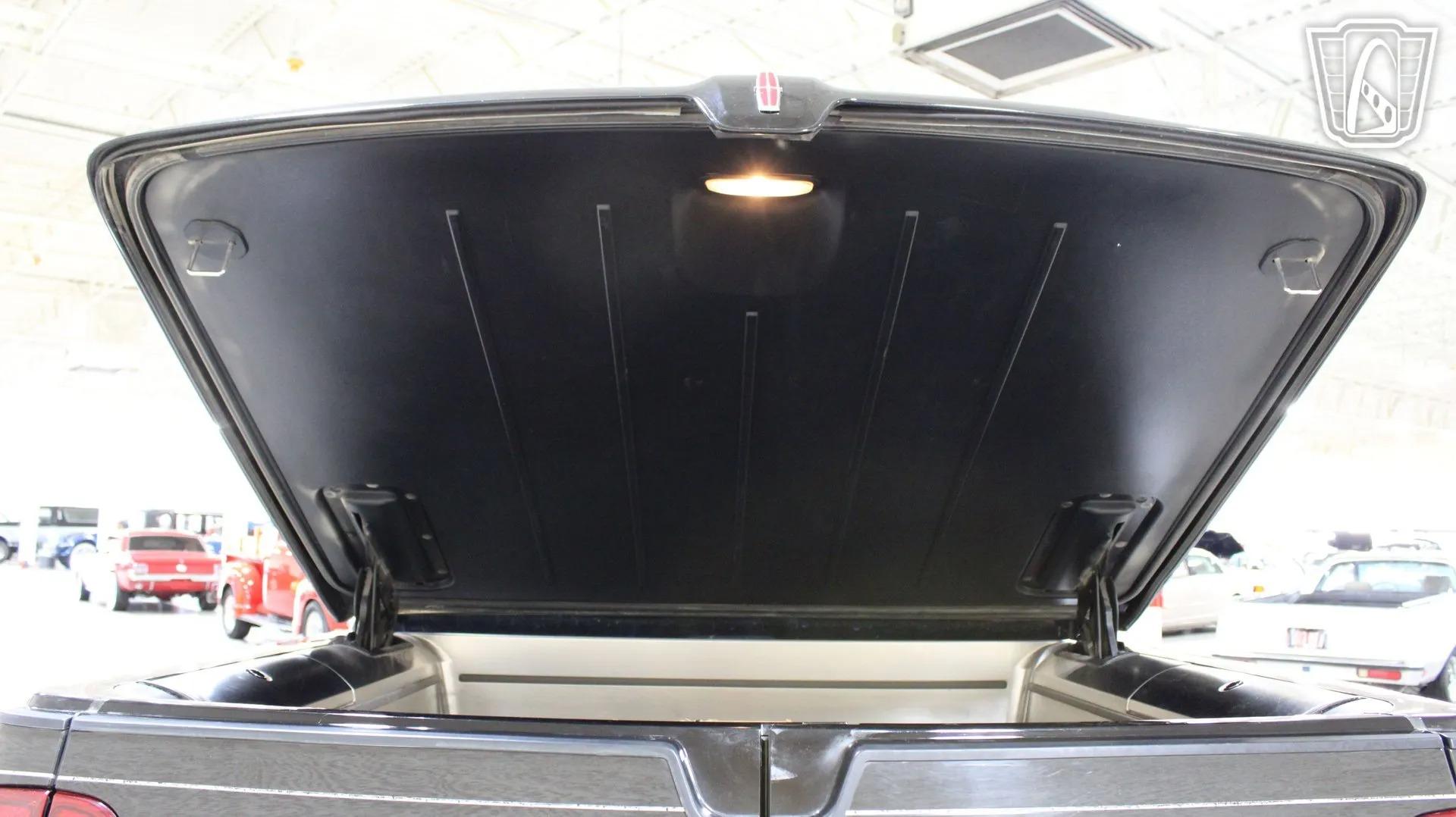 2002 Lincoln Blackwood