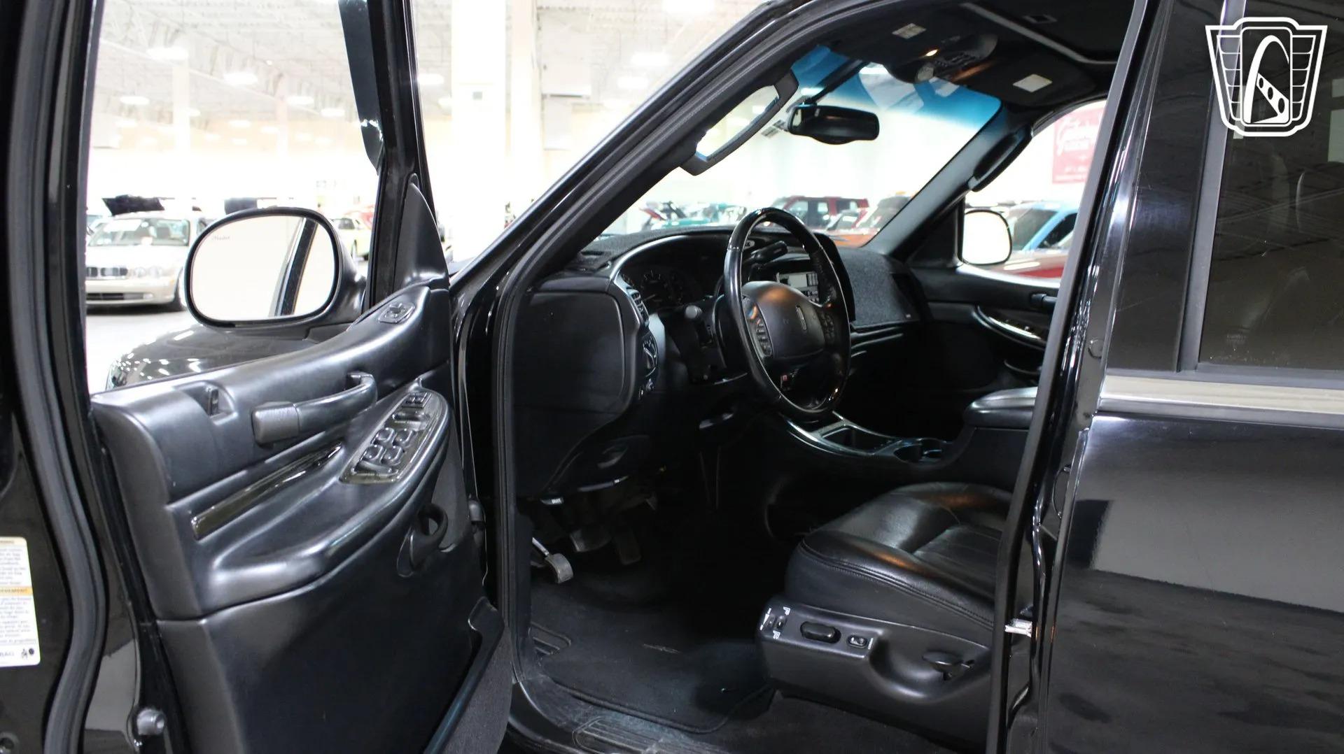2002 Lincoln Blackwood