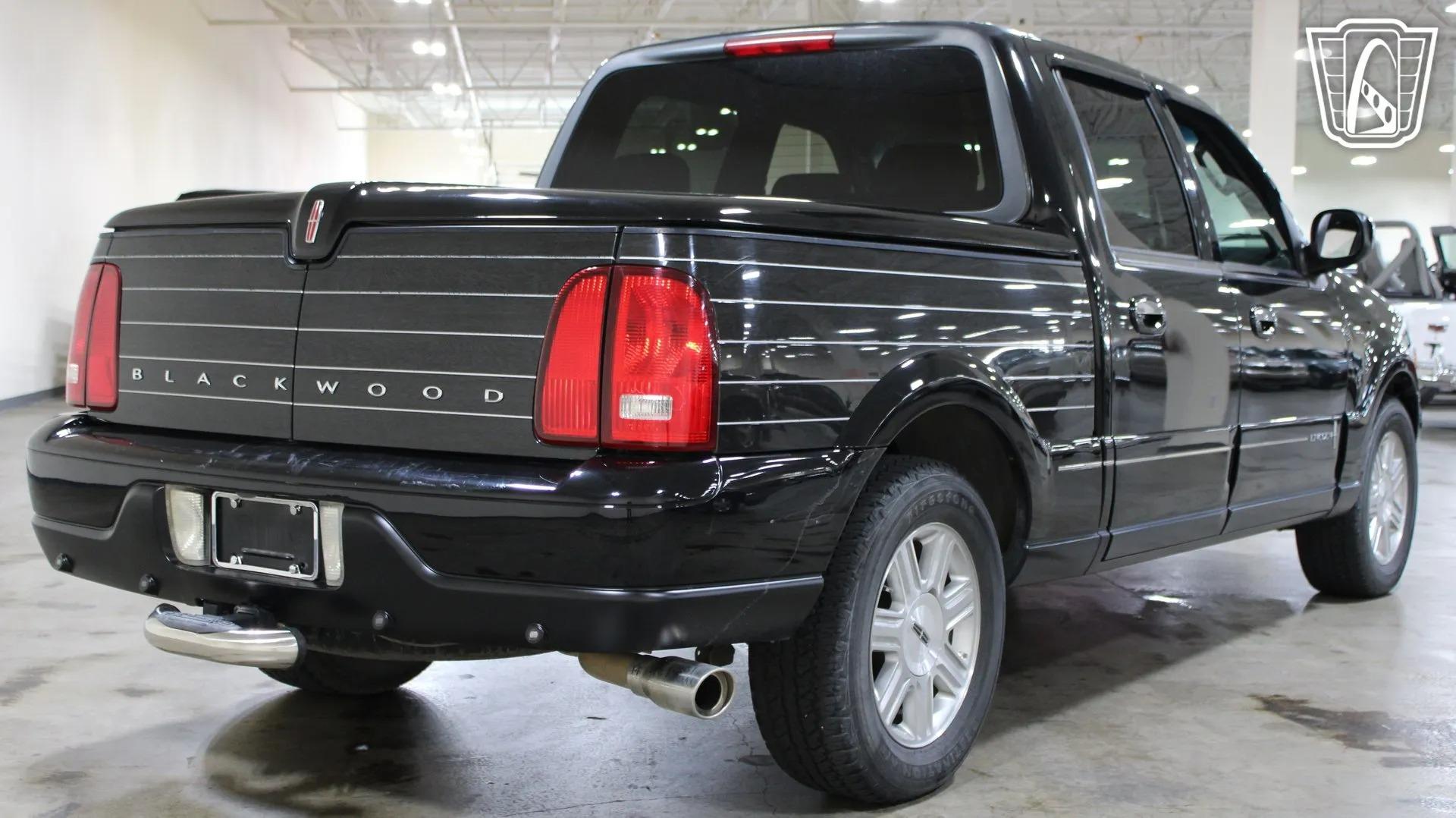 2002 Lincoln Blackwood