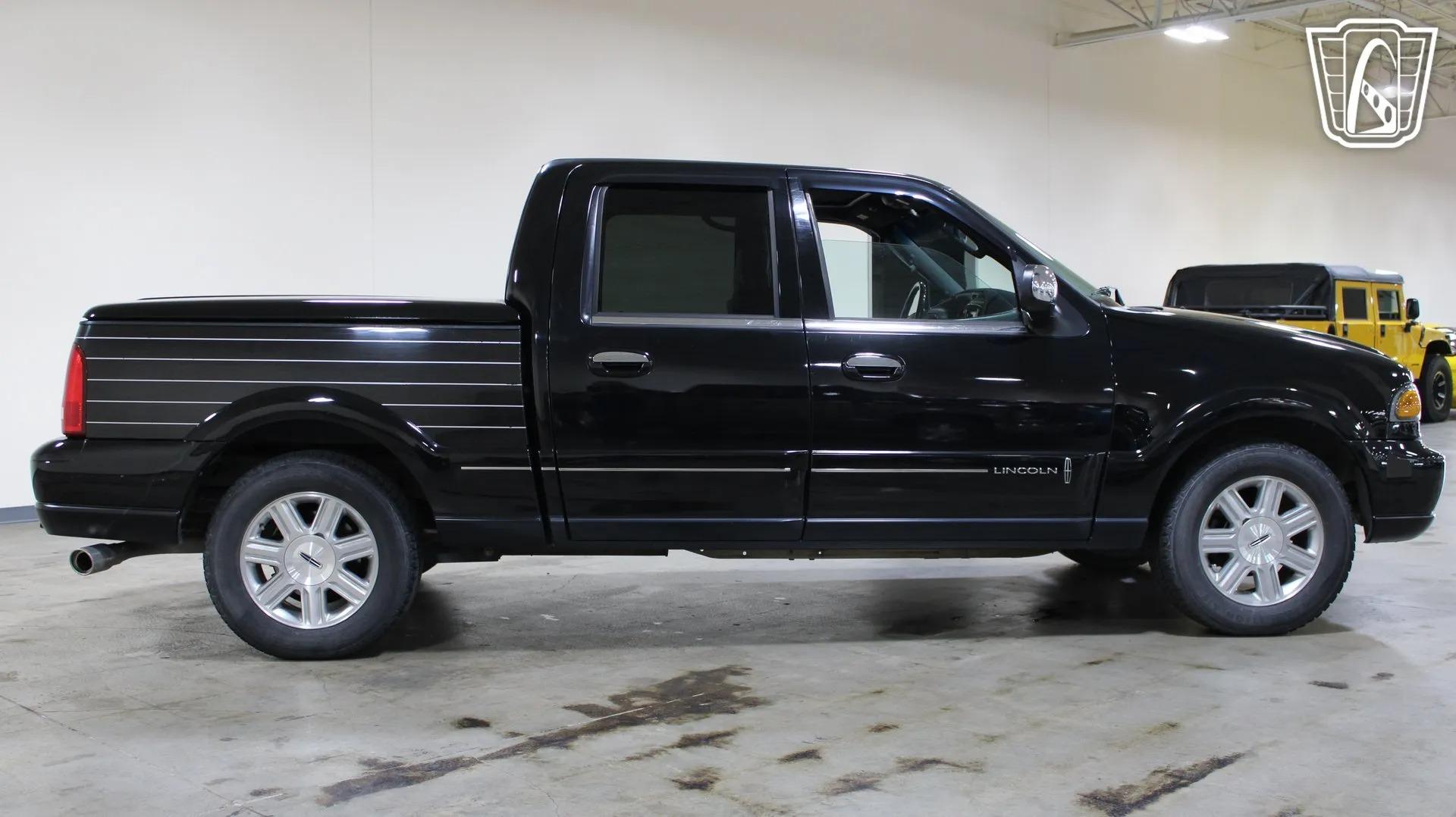 2002 Lincoln Blackwood