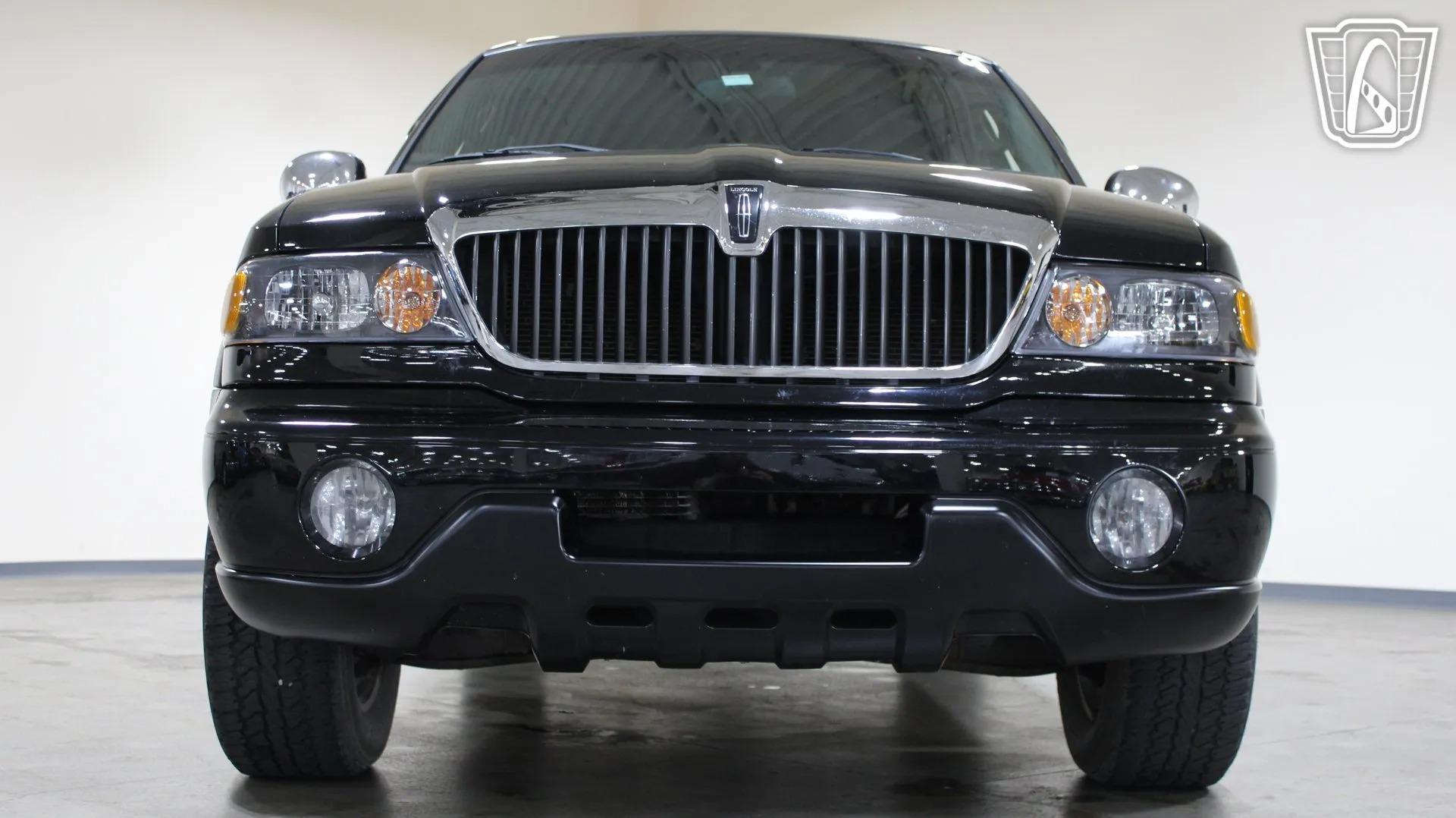 2002 Lincoln Blackwood