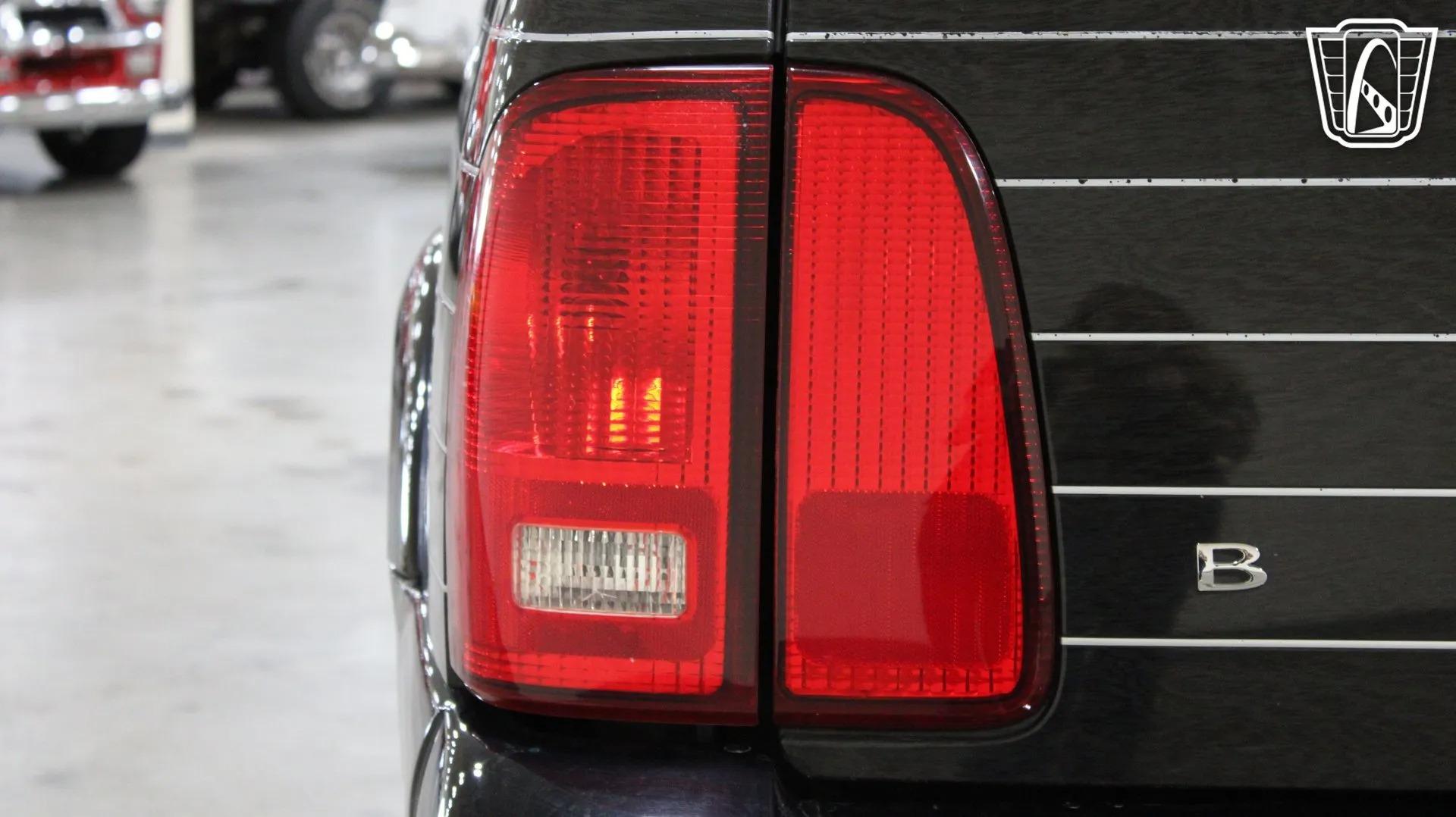 2002 Lincoln Blackwood
