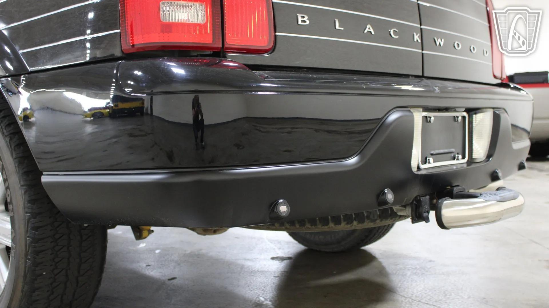 2002 Lincoln Blackwood