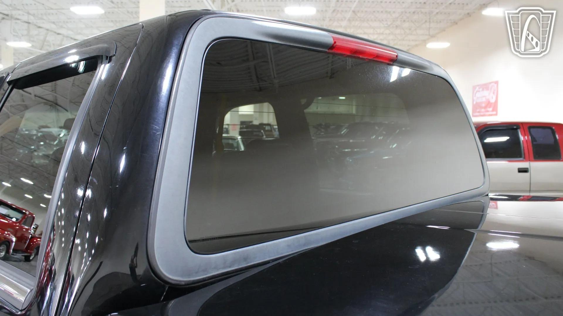 2002 Lincoln Blackwood