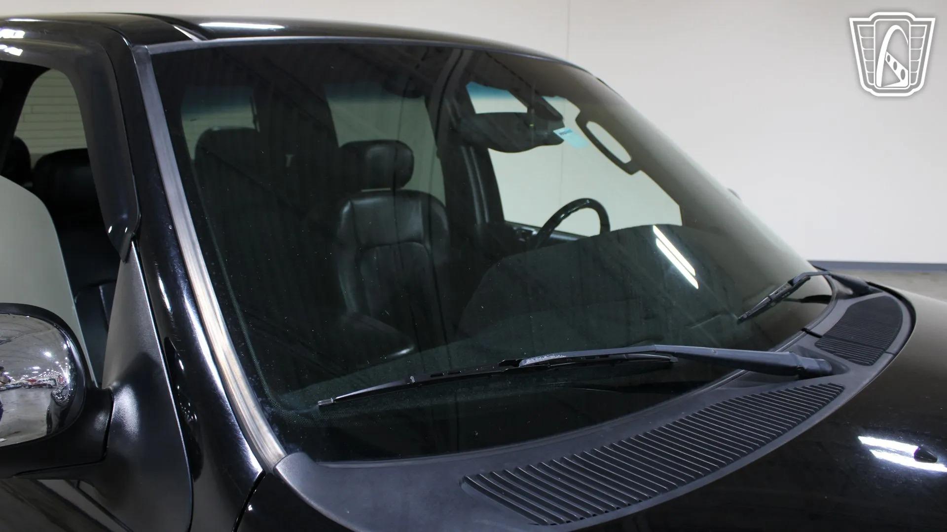 2002 Lincoln Blackwood