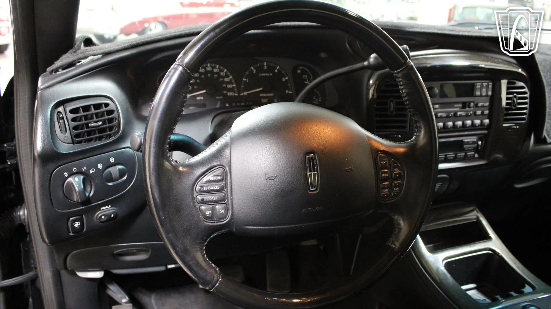 2002 Lincoln Blackwood