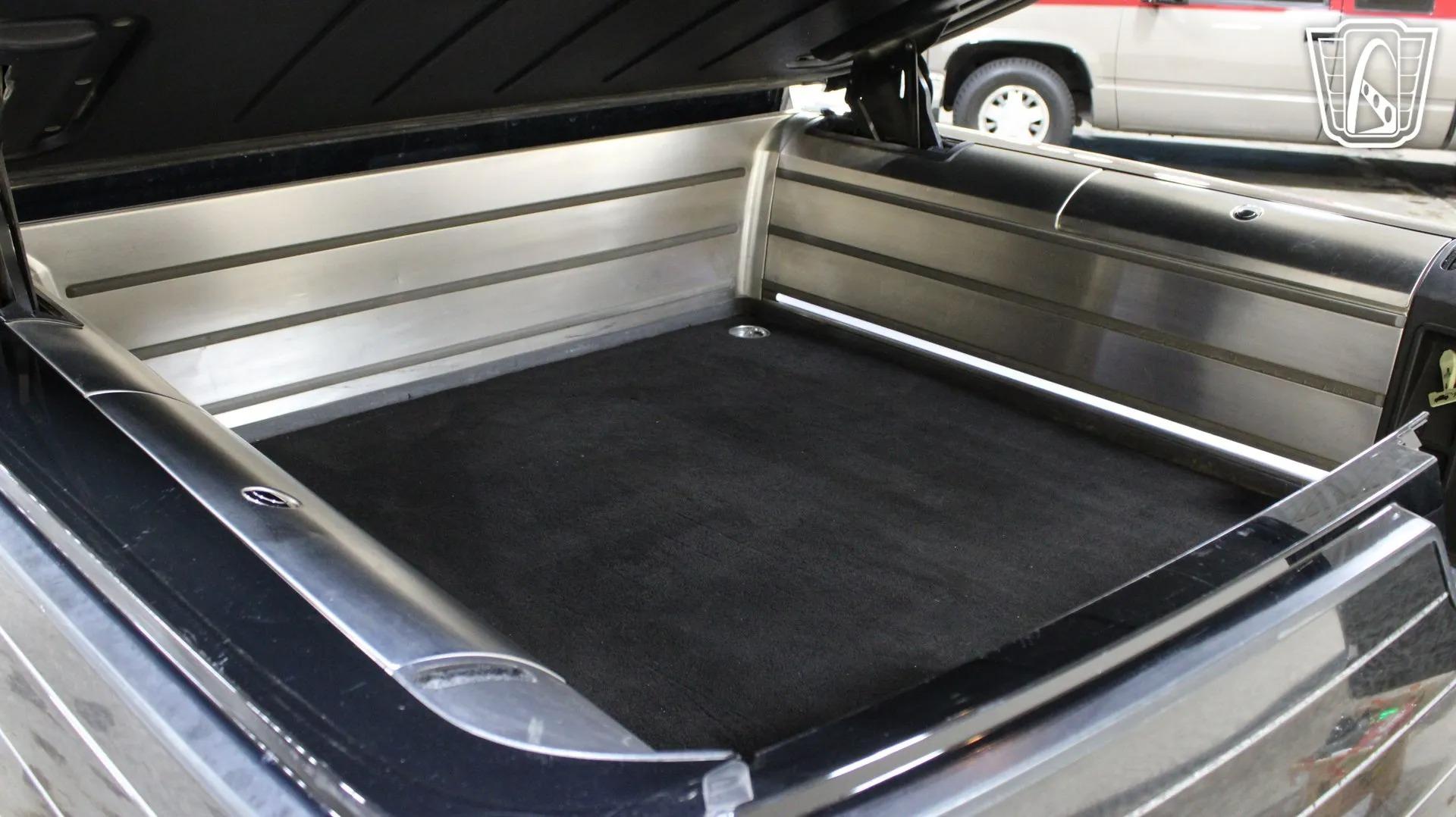 2002 Lincoln Blackwood