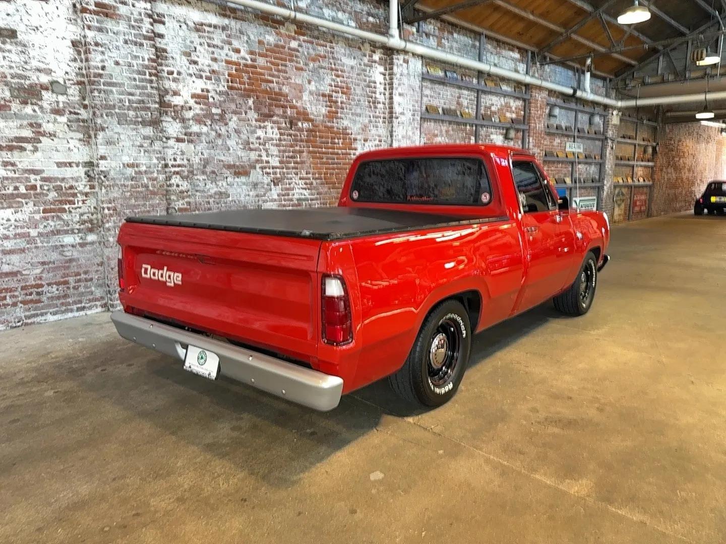 1979 Dodge D100 - 4