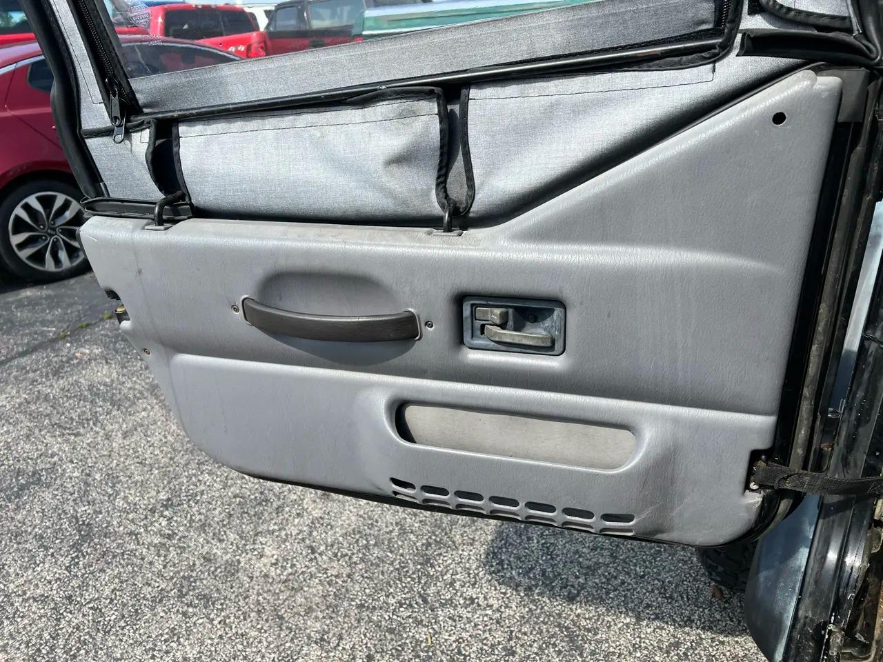 1997 Jeep Wrangler SE