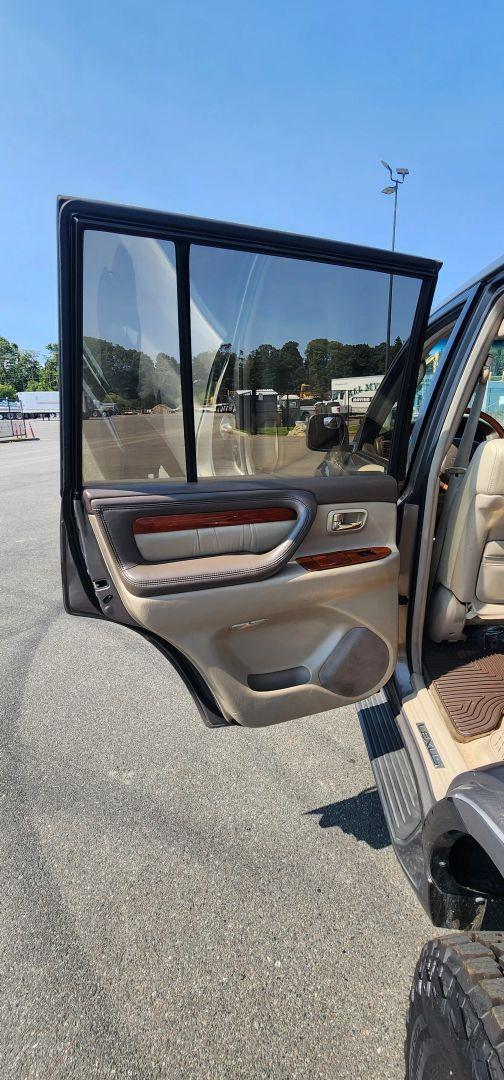 1999 Lexus LX470