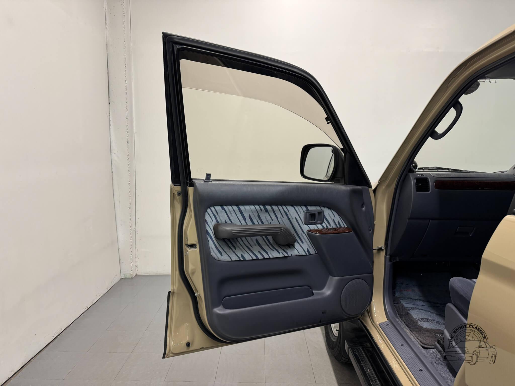 1999 Toyota Land Cruiser Prado TX Limited