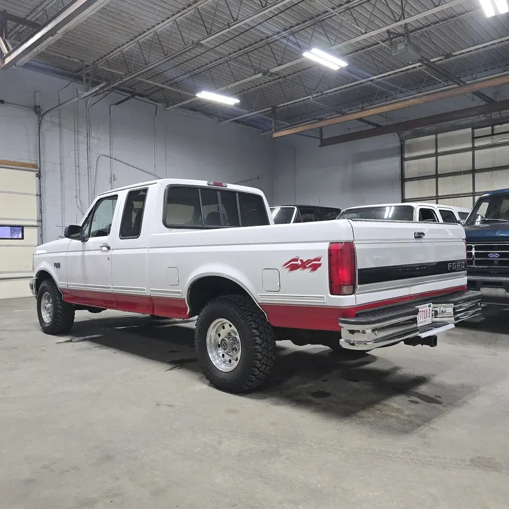 1995 Ford F-150 XLT - 4