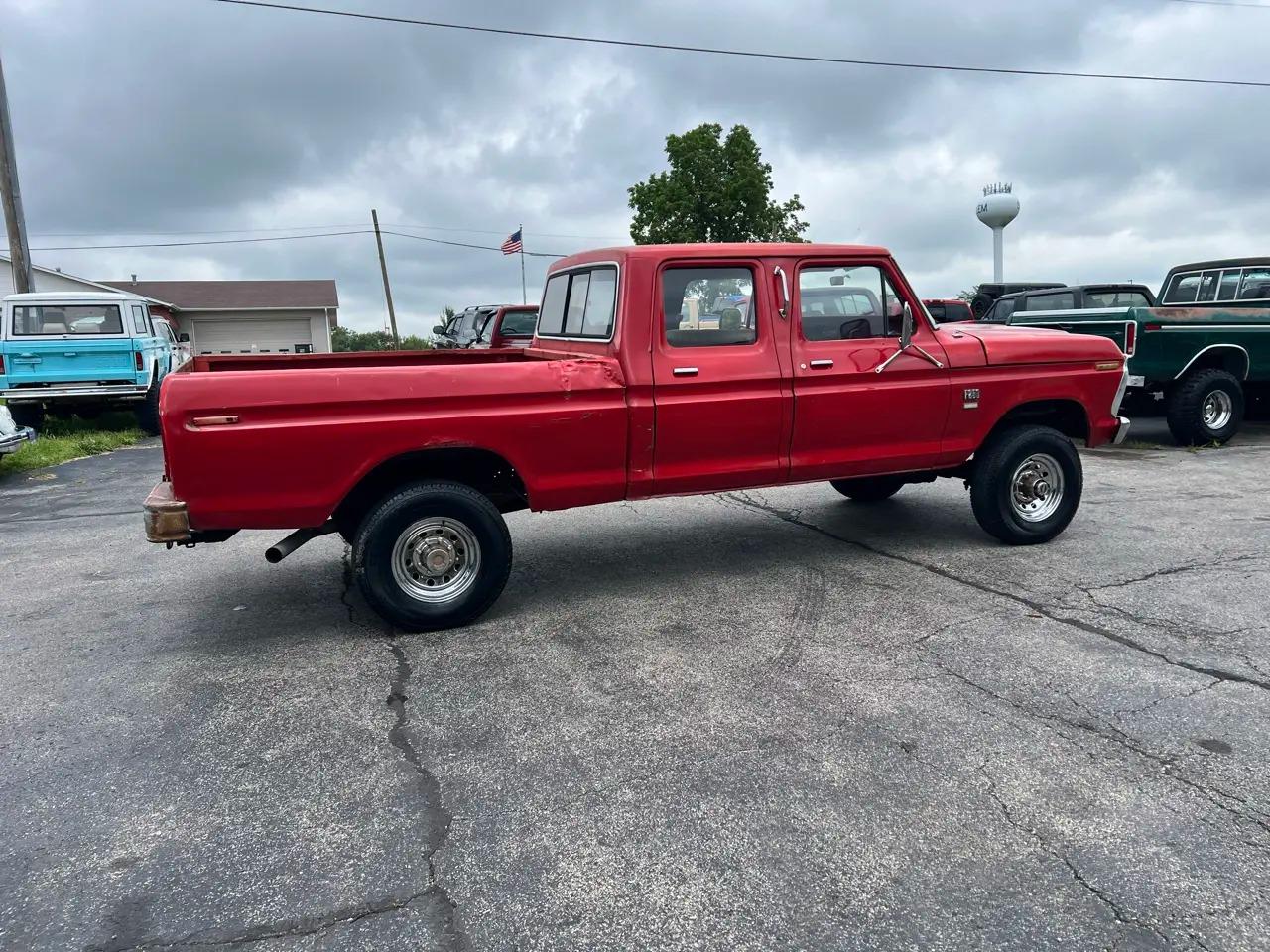 1976 Ford F-250 Crew Cab - 3
