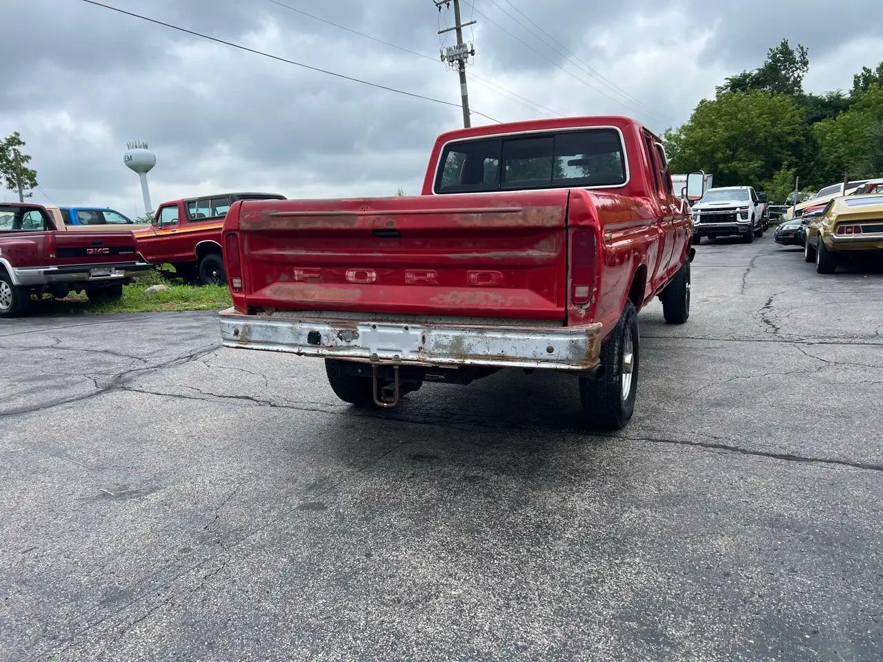 1976 Ford F-250 Crew Cab - 4