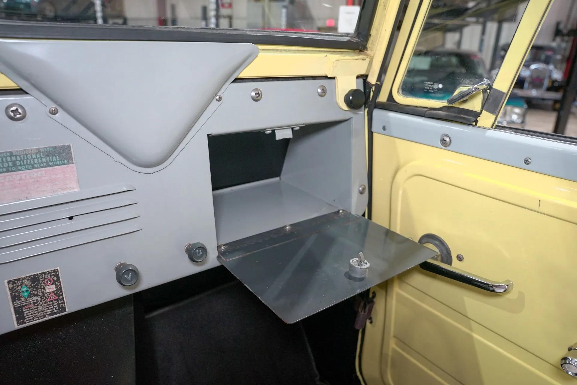 1963 International Scout 80