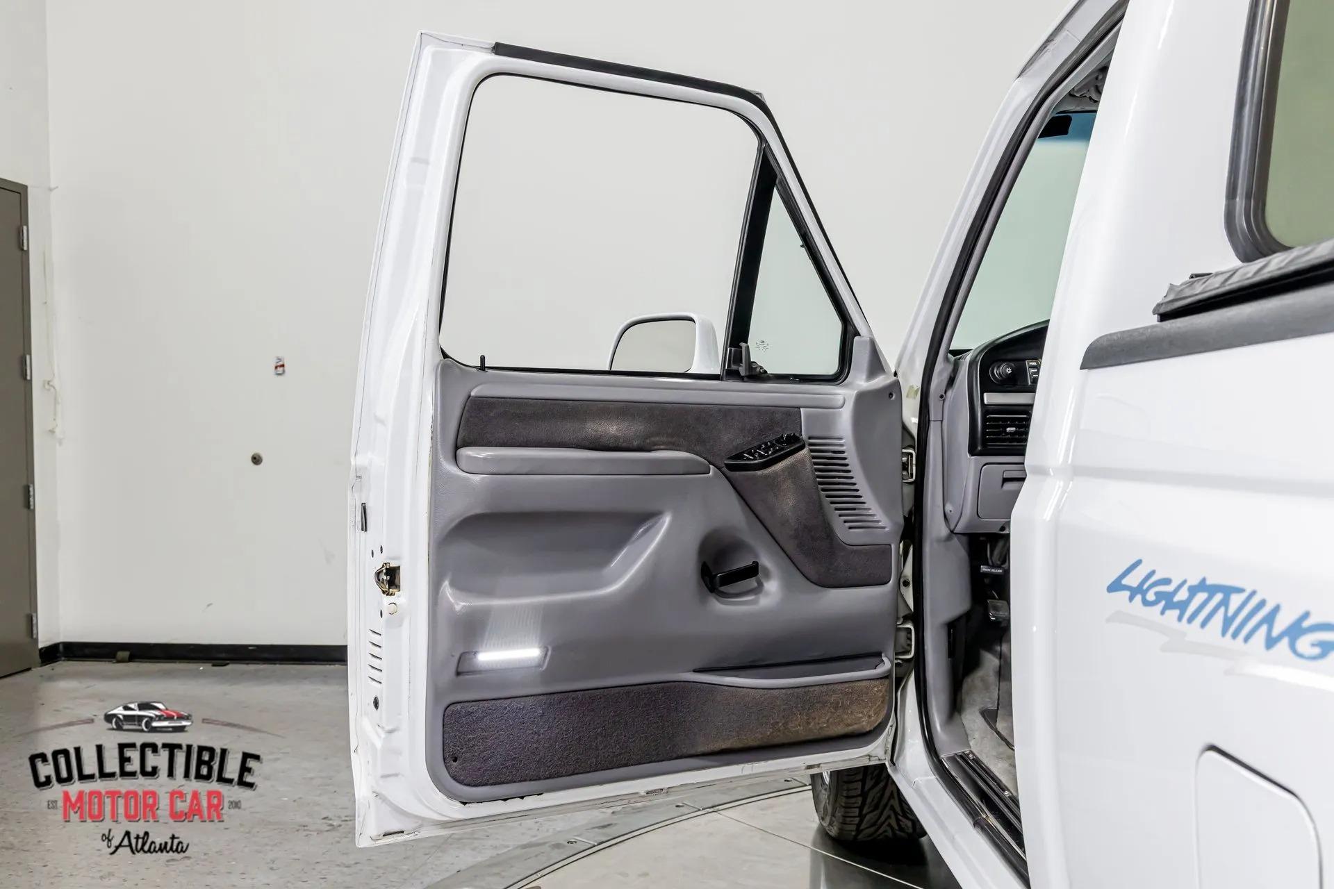1995 Ford F150 Lightning Tribute