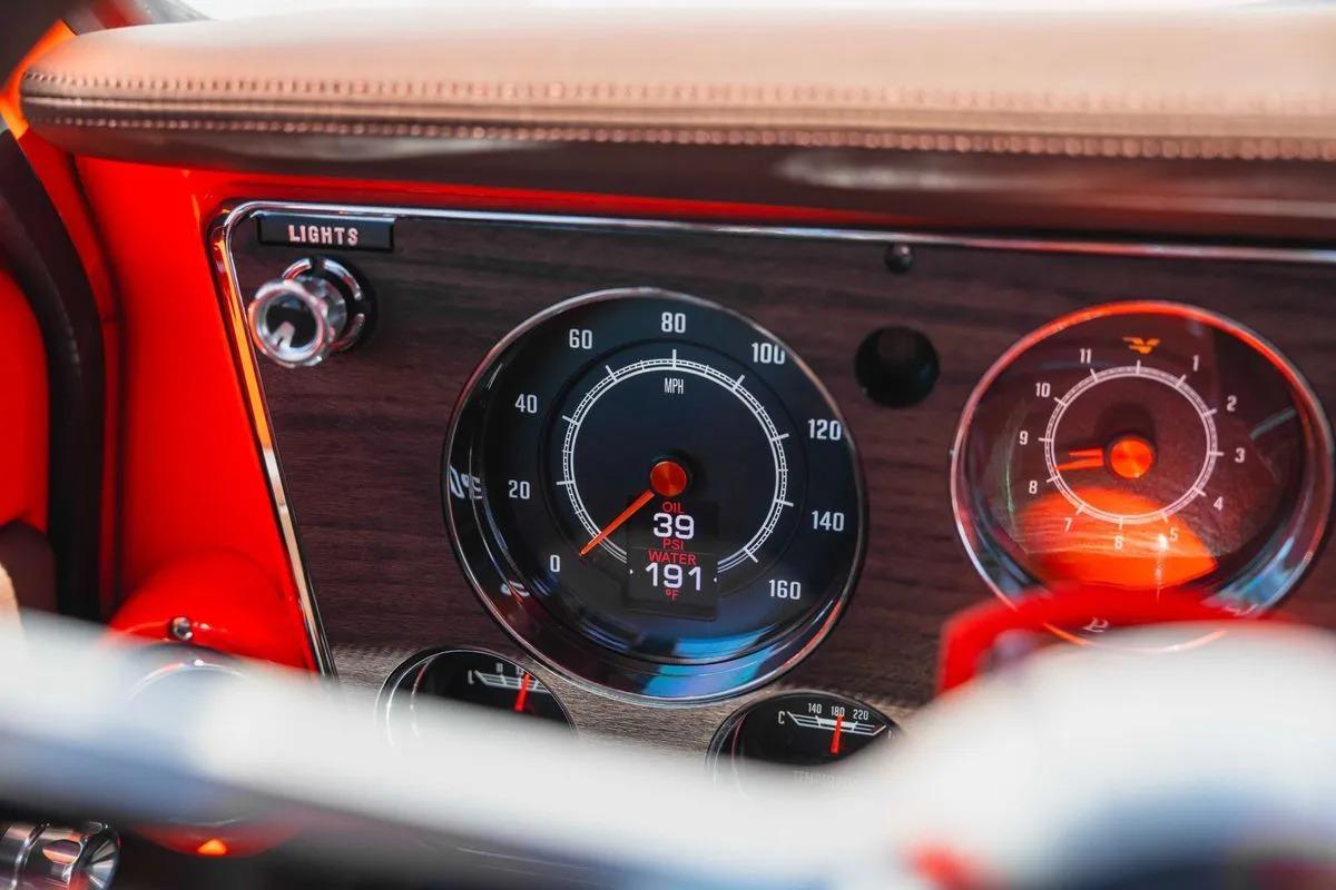 Velocity-Built 1971 Chevrolet K10