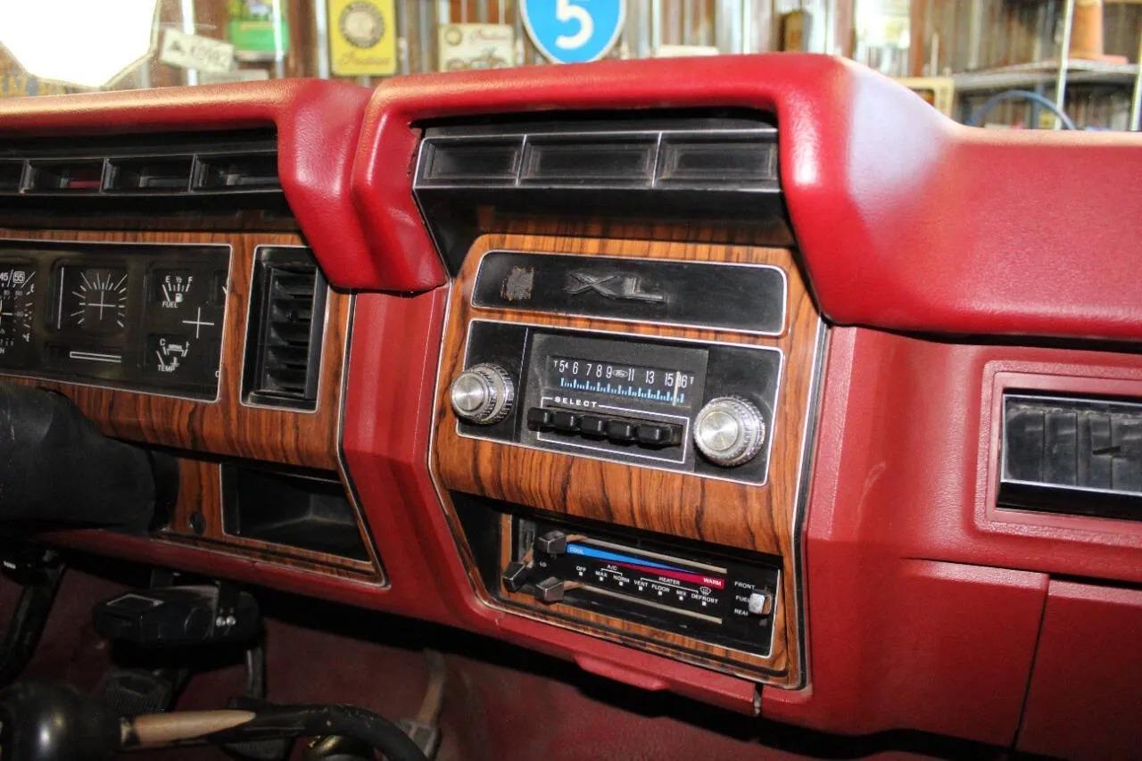 1984 Ford F-250 XL