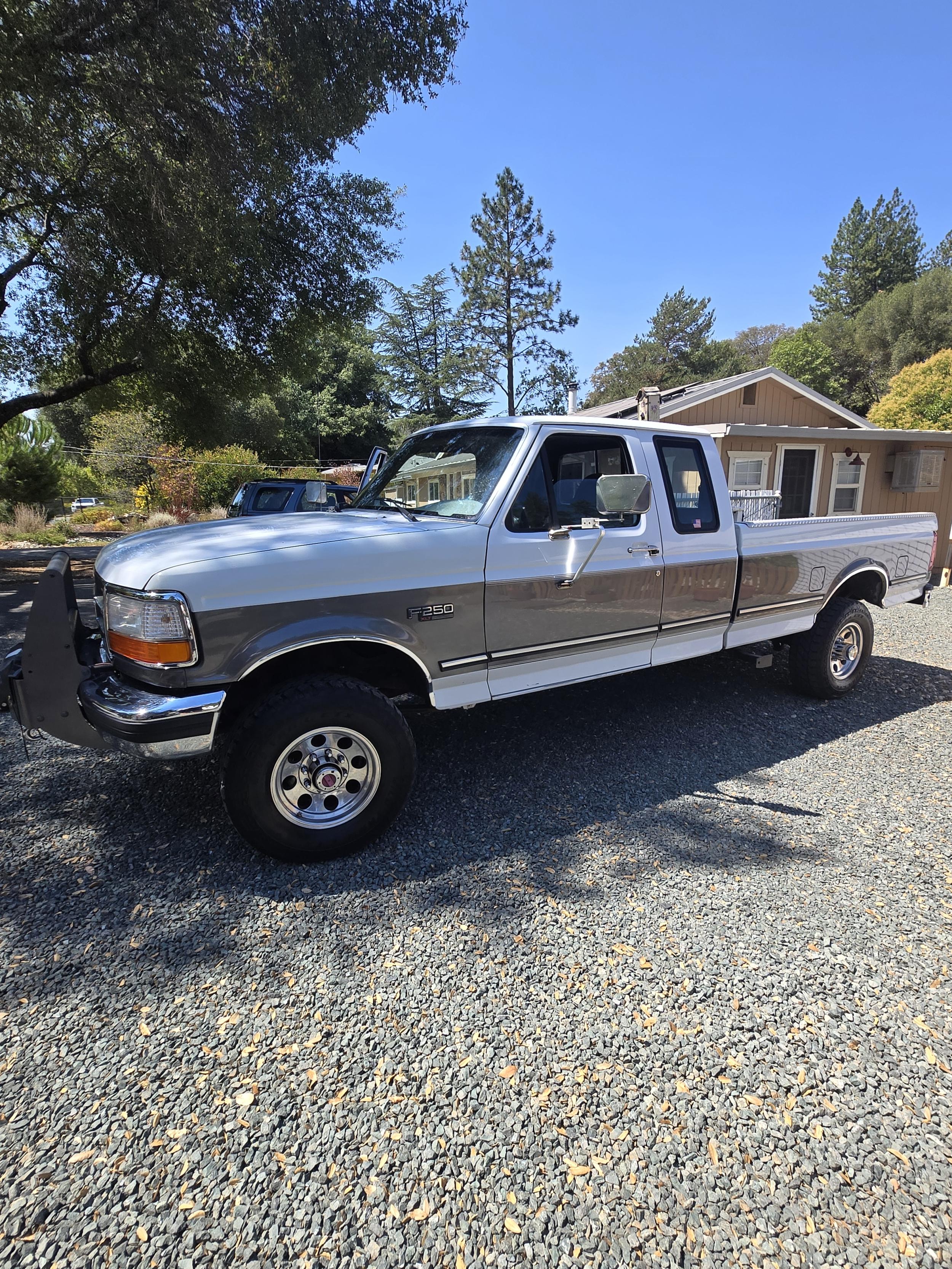 1993 Ford F-250 XLT - 3
