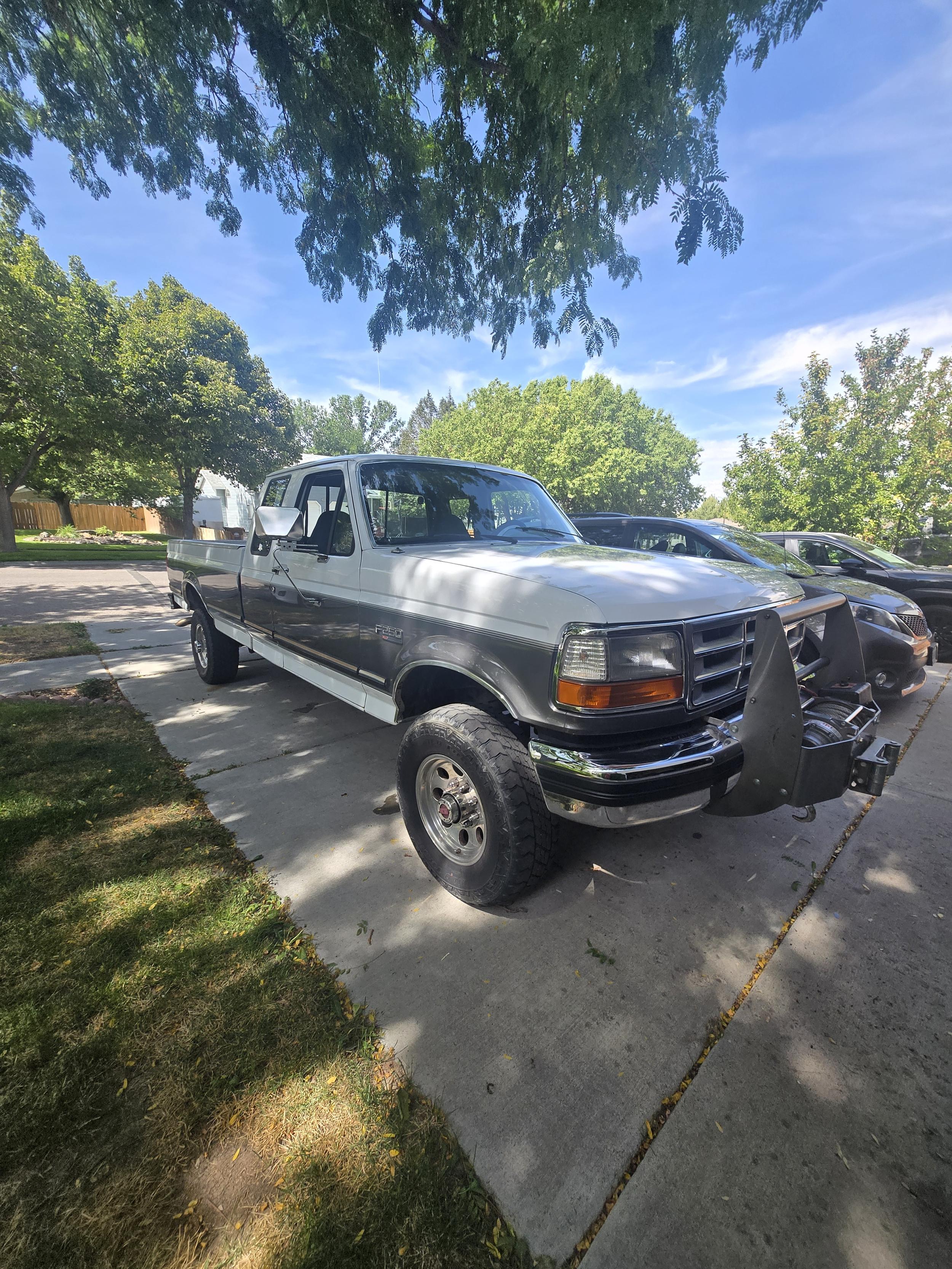 1993 Ford F-250 XLT - 2