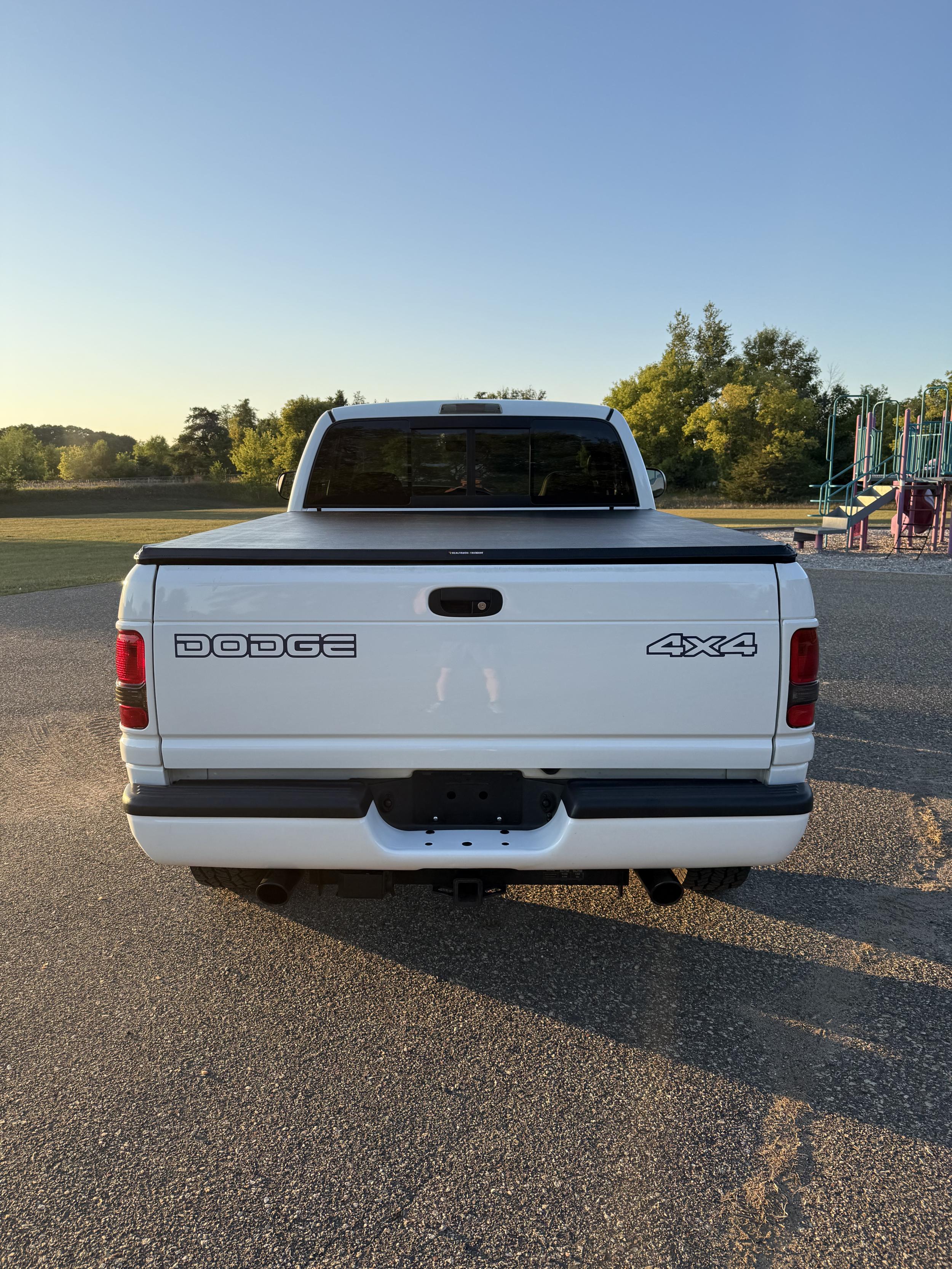2000 Dodge Ram Sport - 4