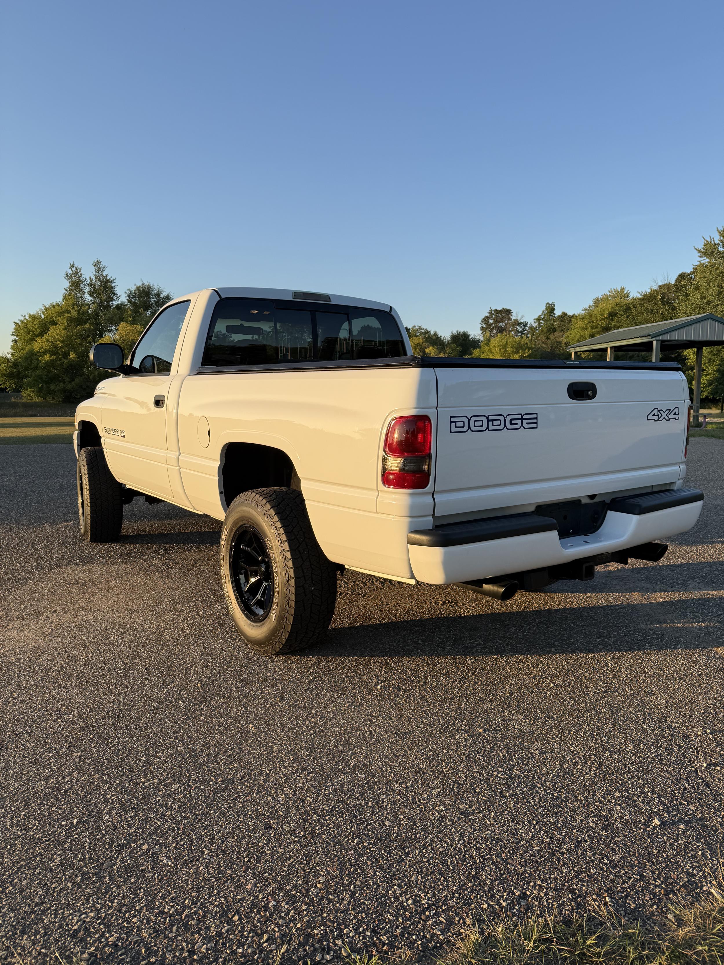 2000 Dodge Ram Sport - 5