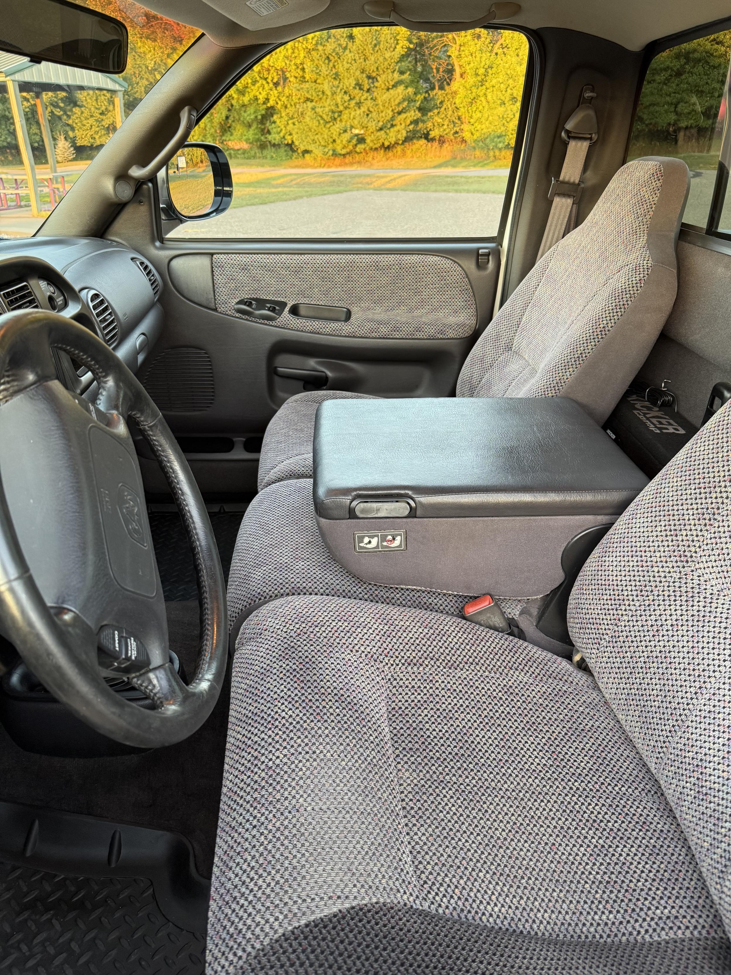 2000 Dodge Ram Sport