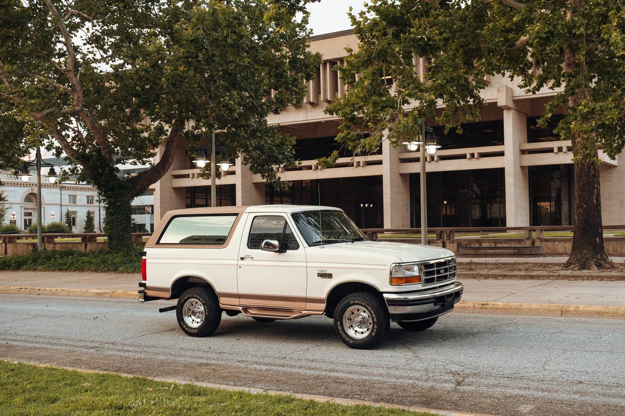 1995 Ford Bronco Eddie Bauer