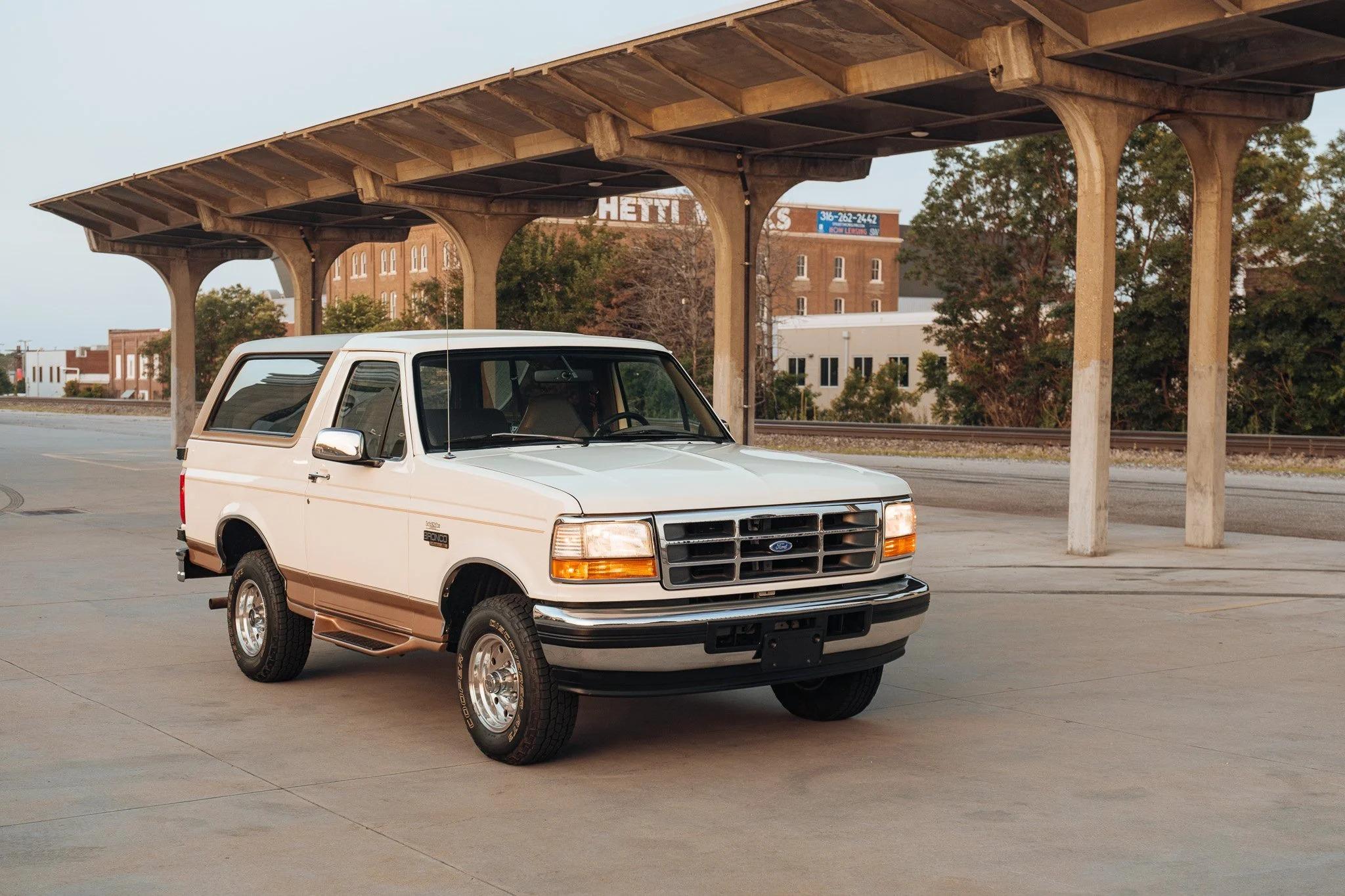 1995 Ford Bronco Eddie Bauer
