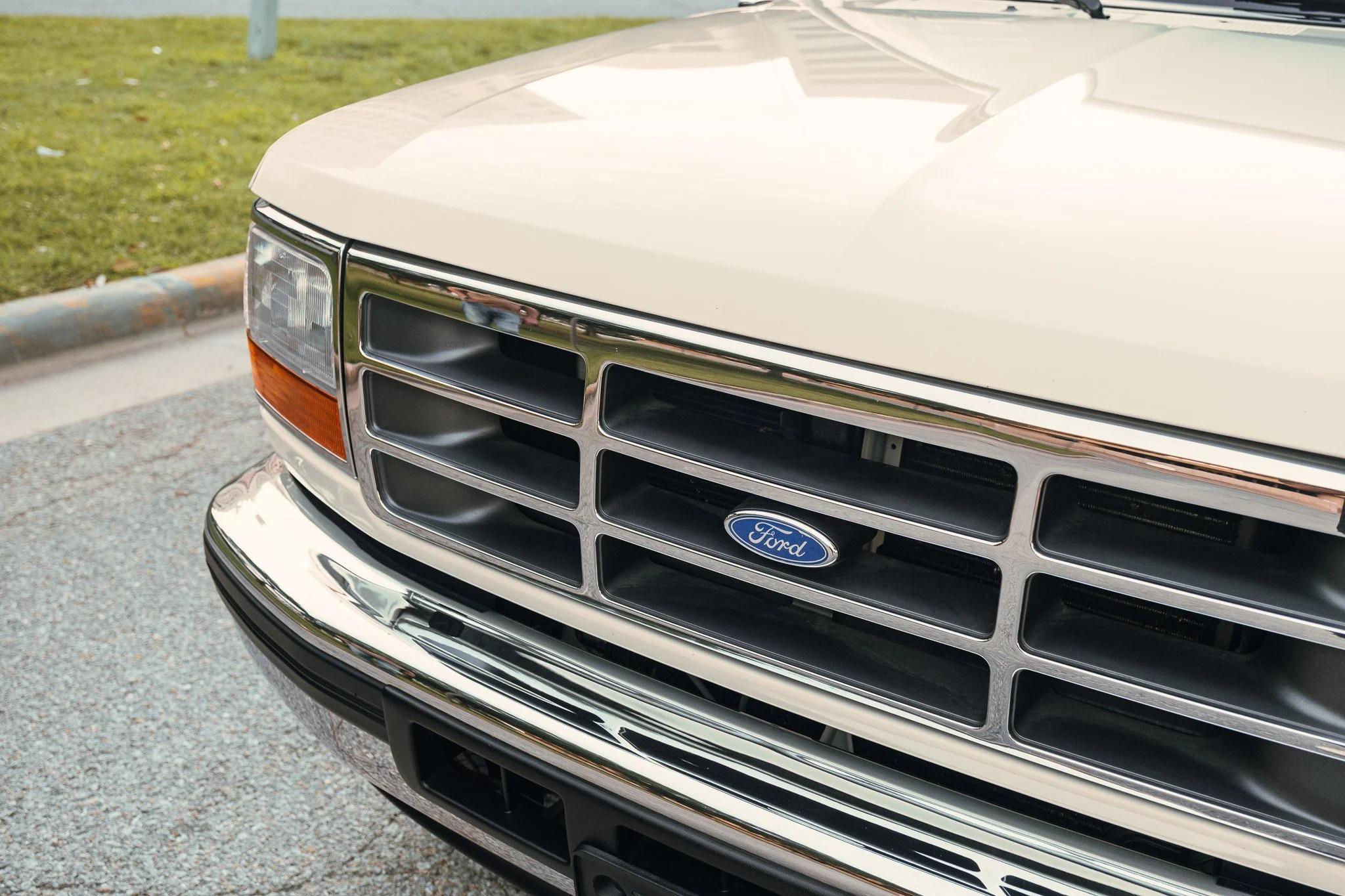1995 Ford Bronco Eddie Bauer