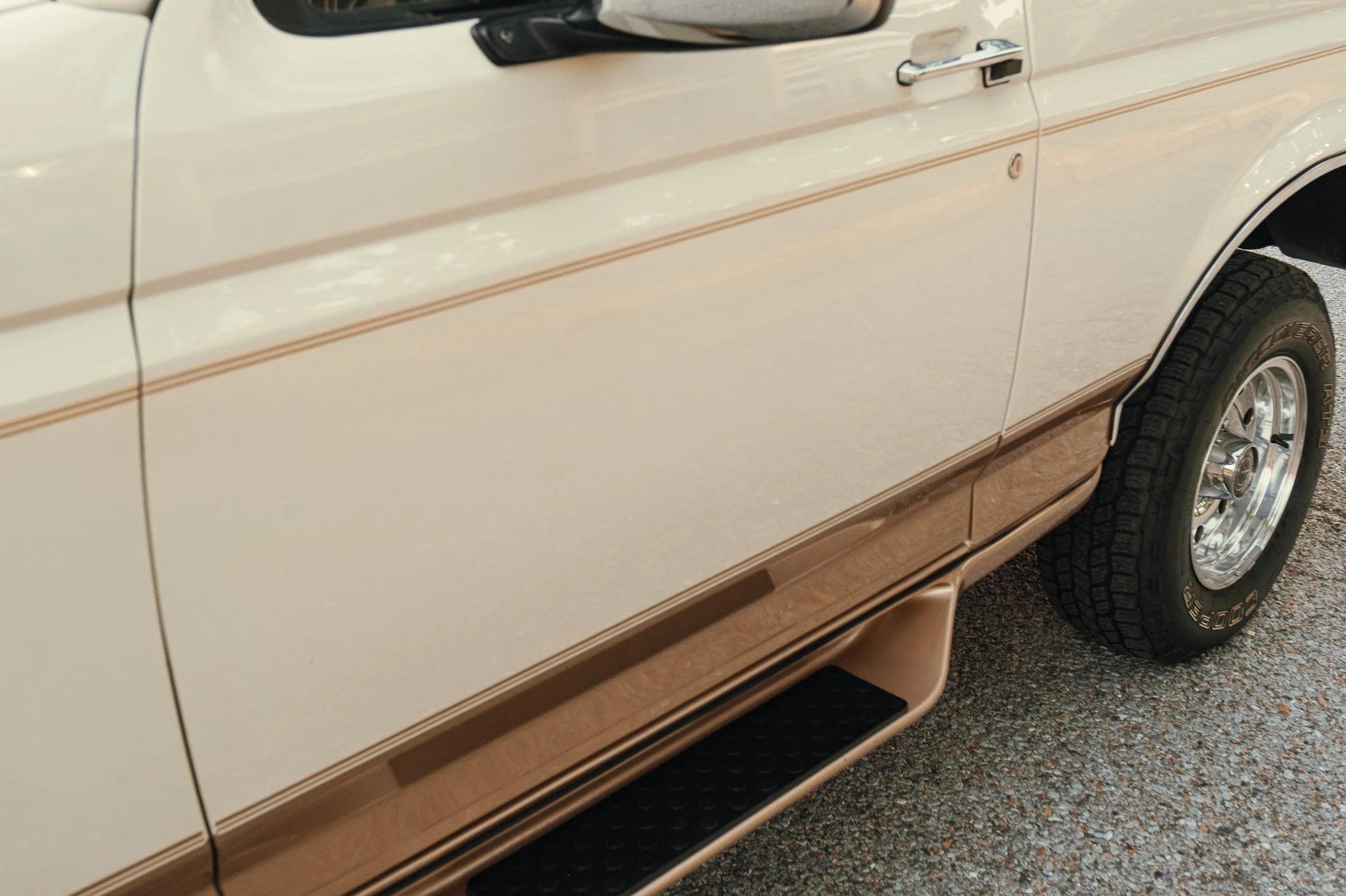 1995 Ford Bronco Eddie Bauer