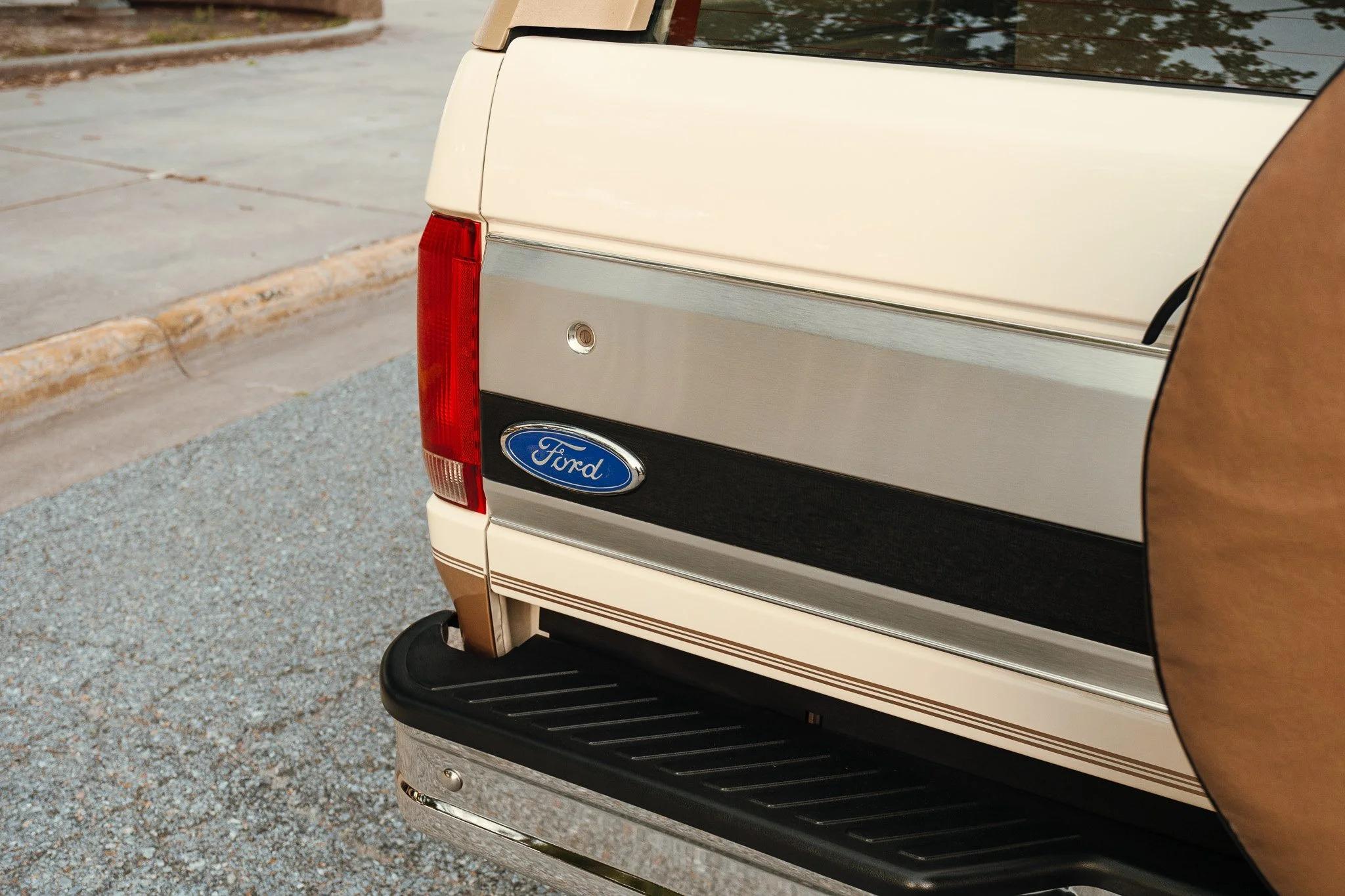 1995 Ford Bronco Eddie Bauer
