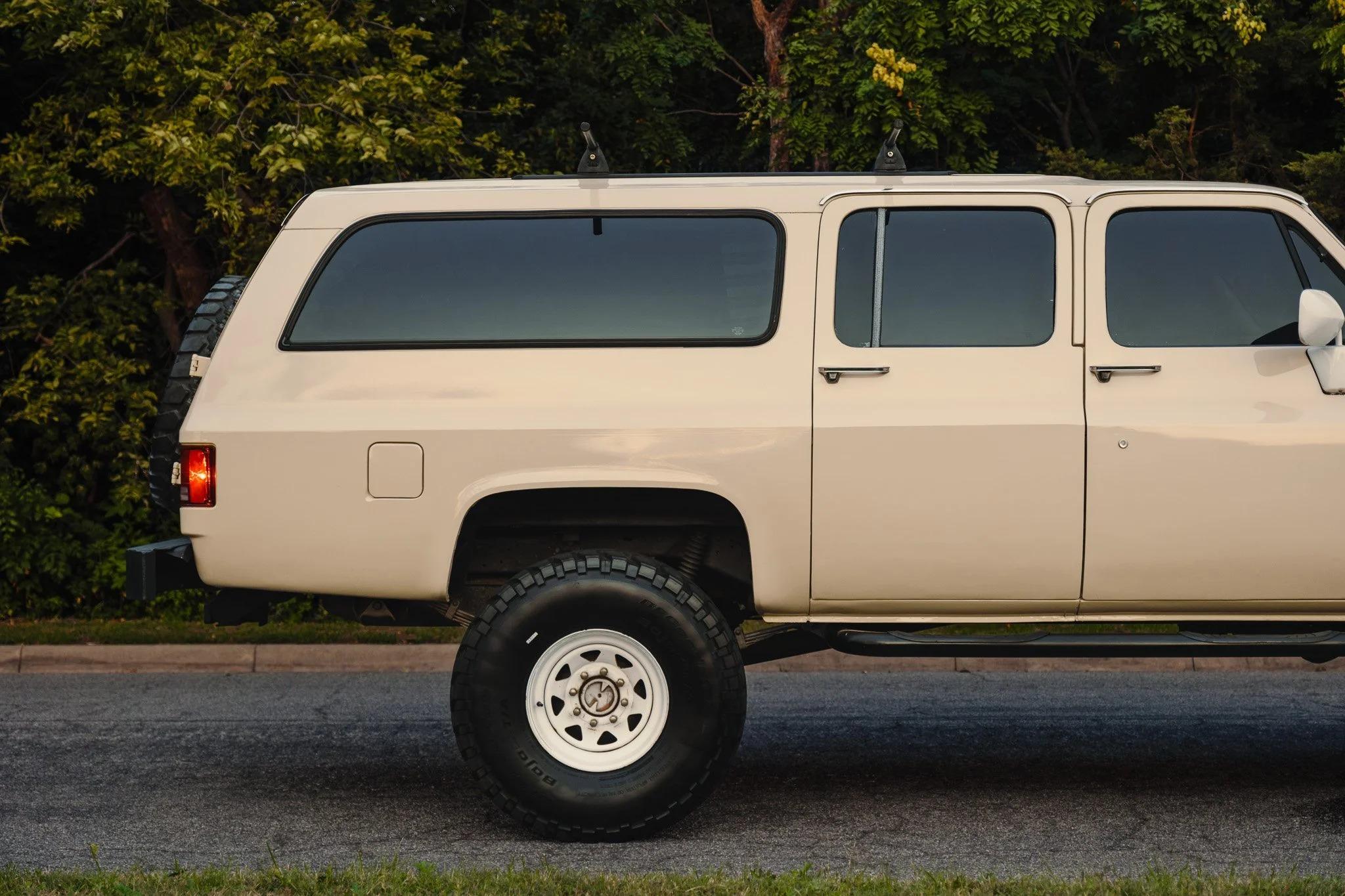 1988 Chevy Suburban V20
