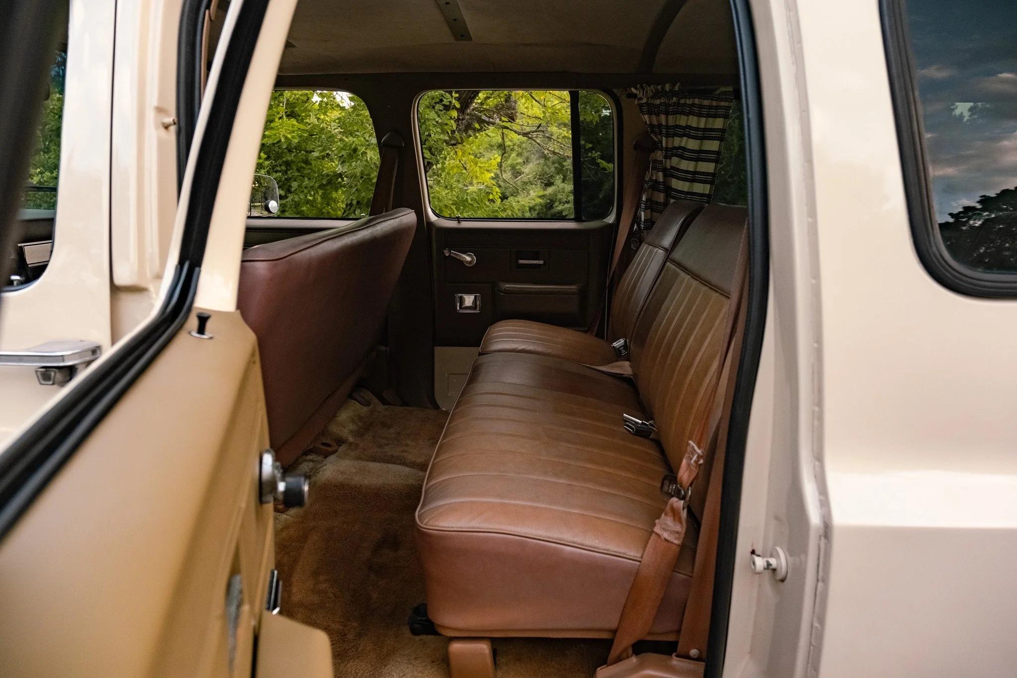 1988 Chevy Suburban V20