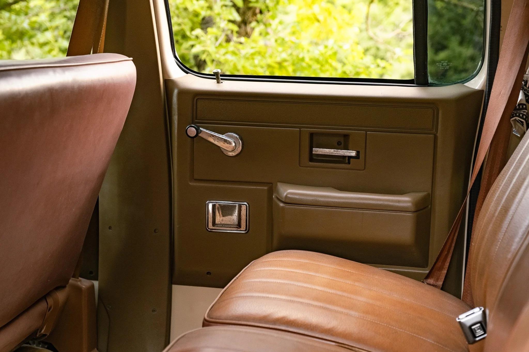 1988 Chevy Suburban V20