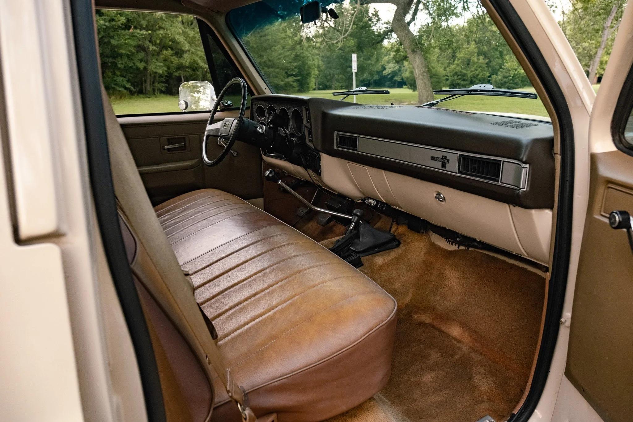 1988 Chevy Suburban V20