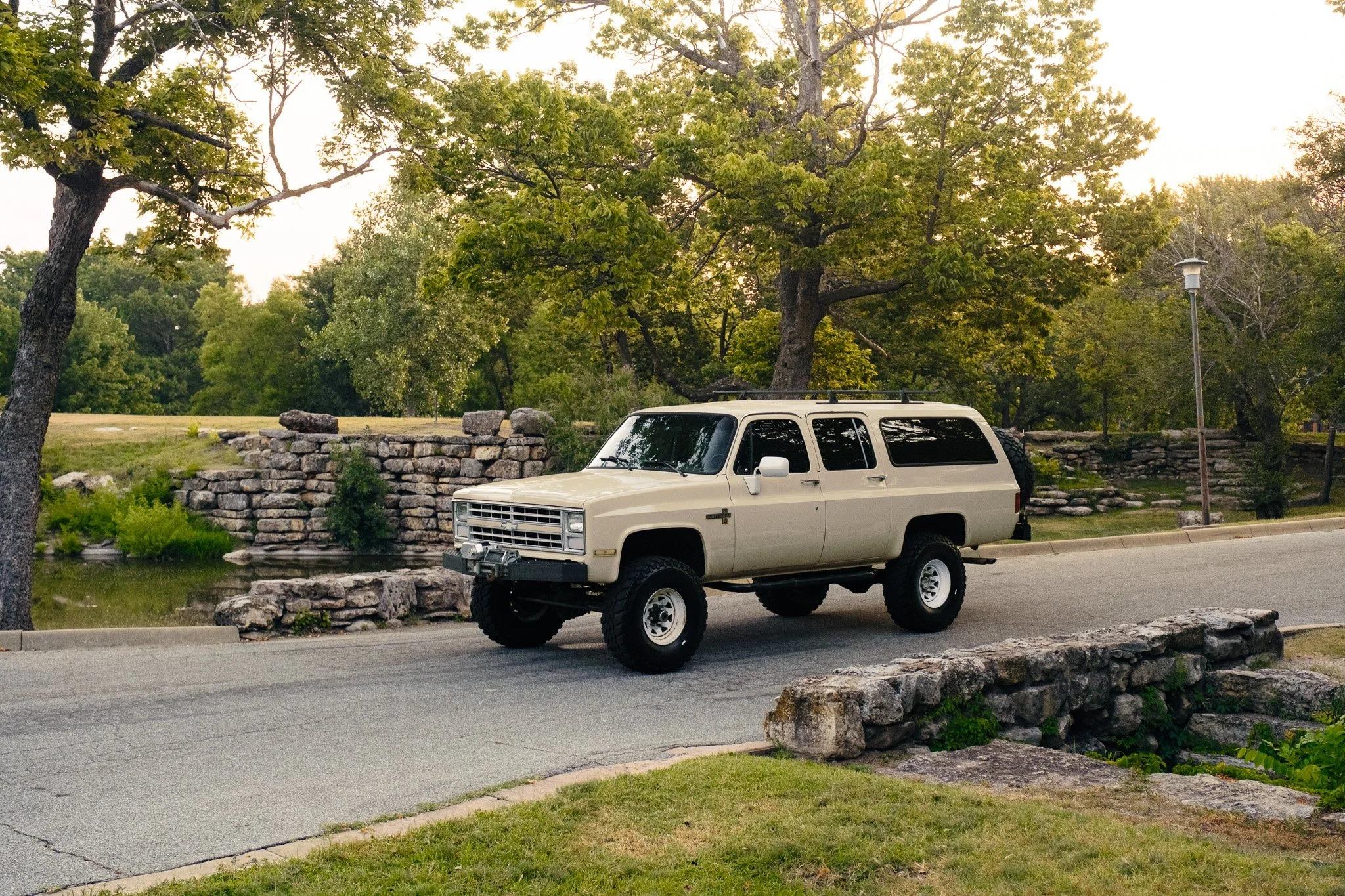 1988 Chevy Suburban V20