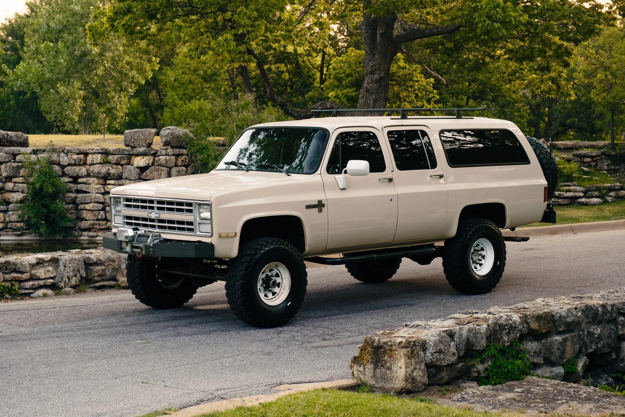 1988 Chevy Suburban V20