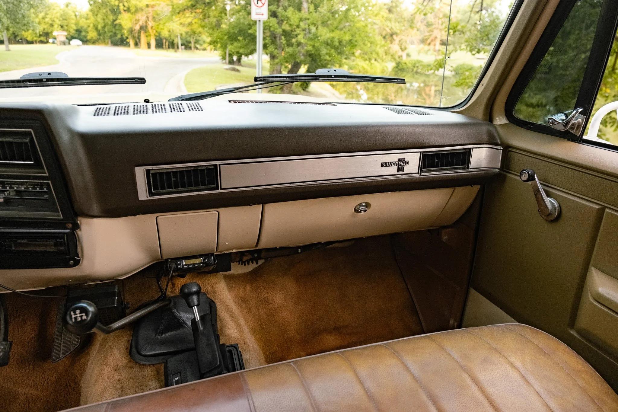 1988 Chevy Suburban V20