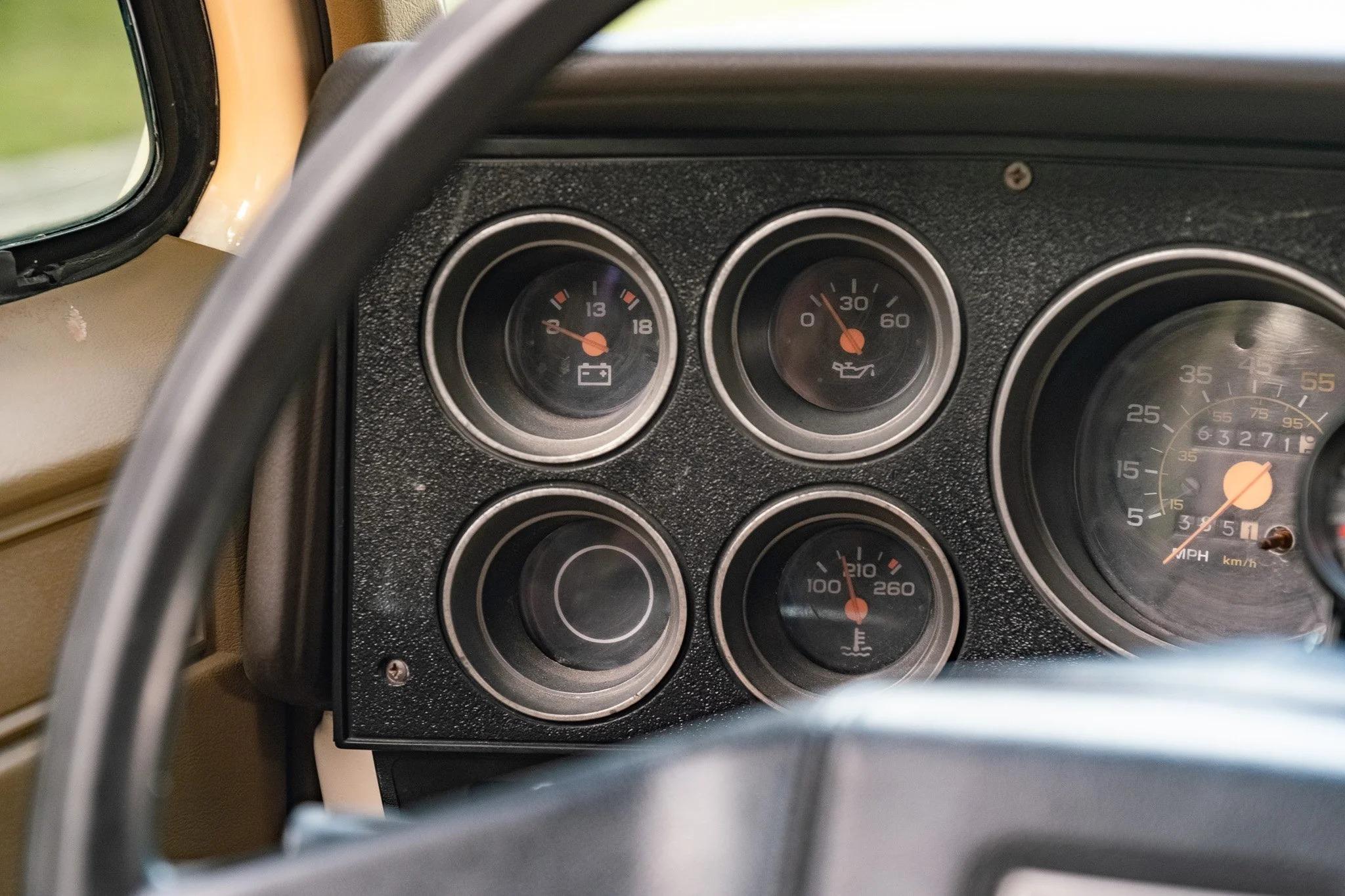 1988 Chevy Suburban V20