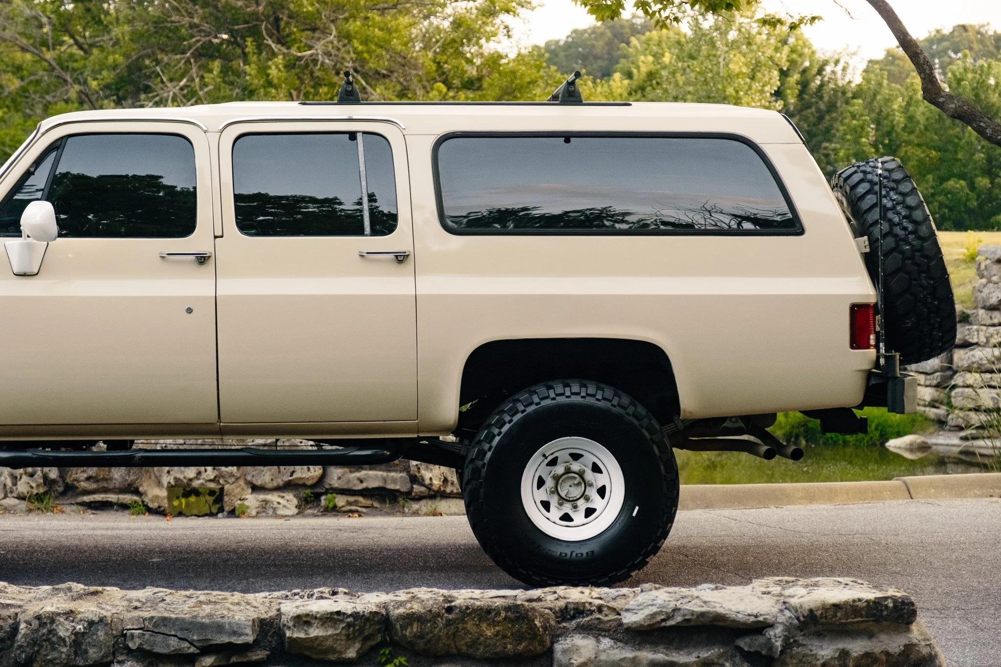 1988 Chevy Suburban V20