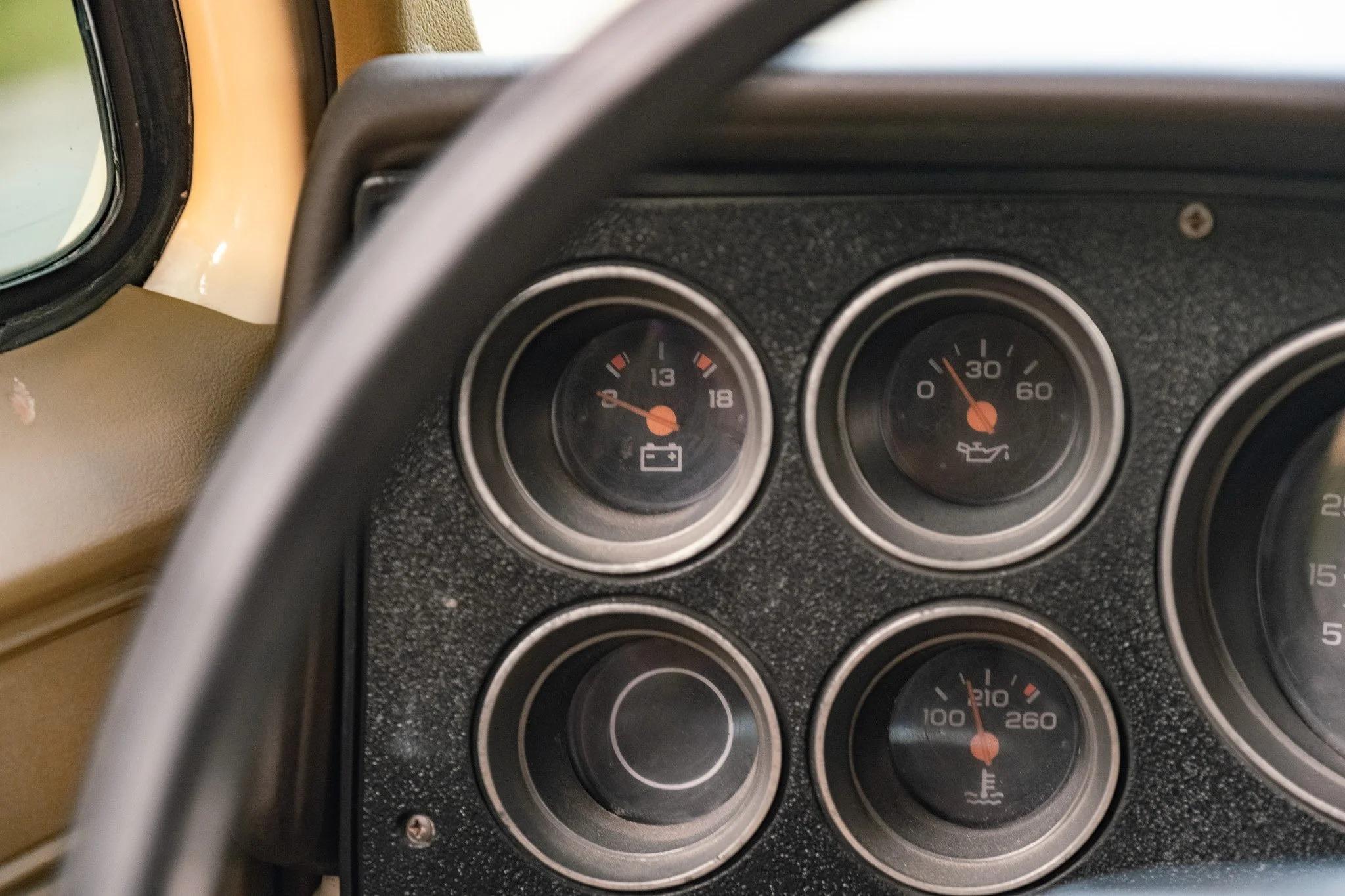 1988 Chevy Suburban V20