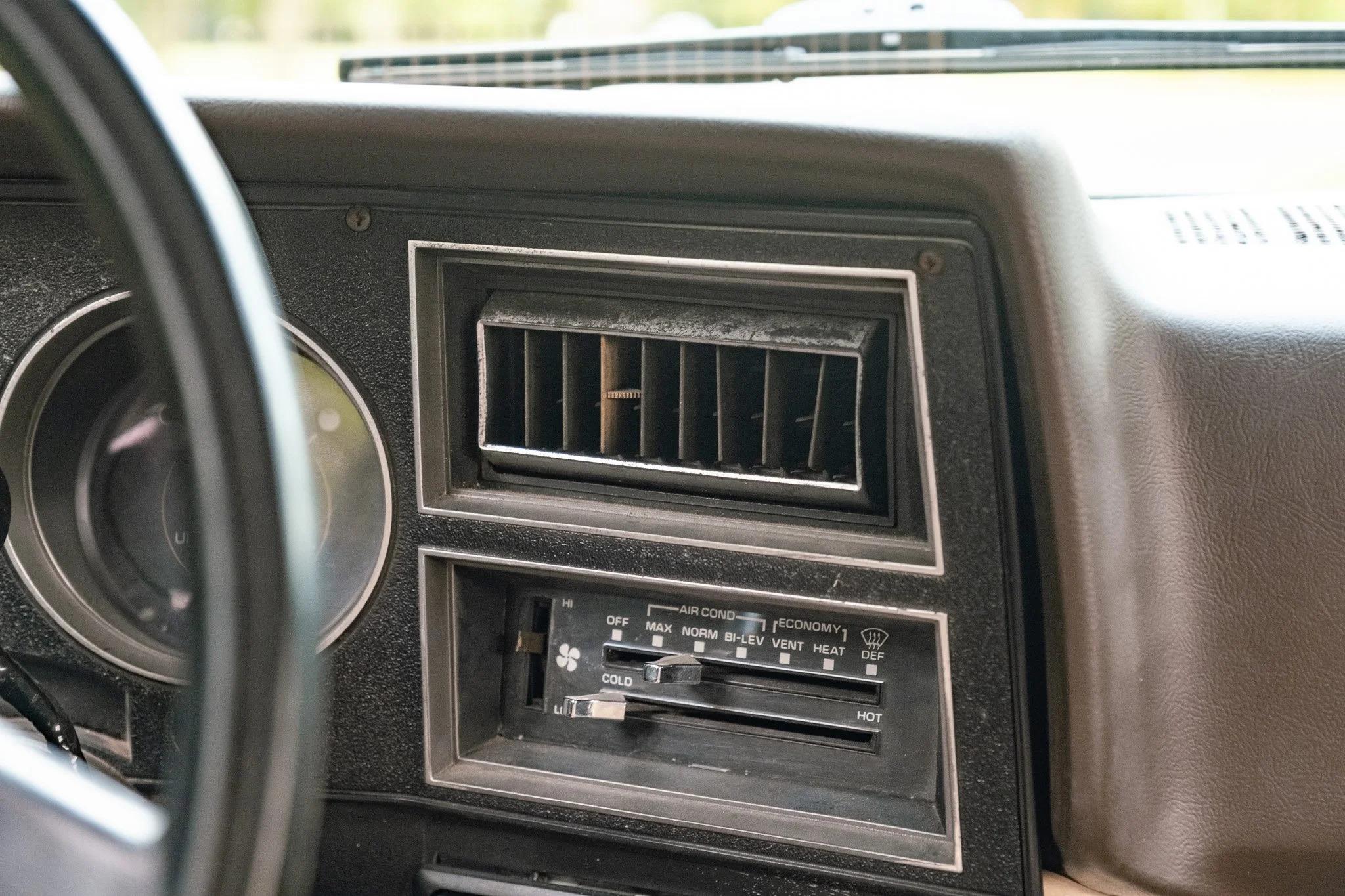 1988 Chevy Suburban V20