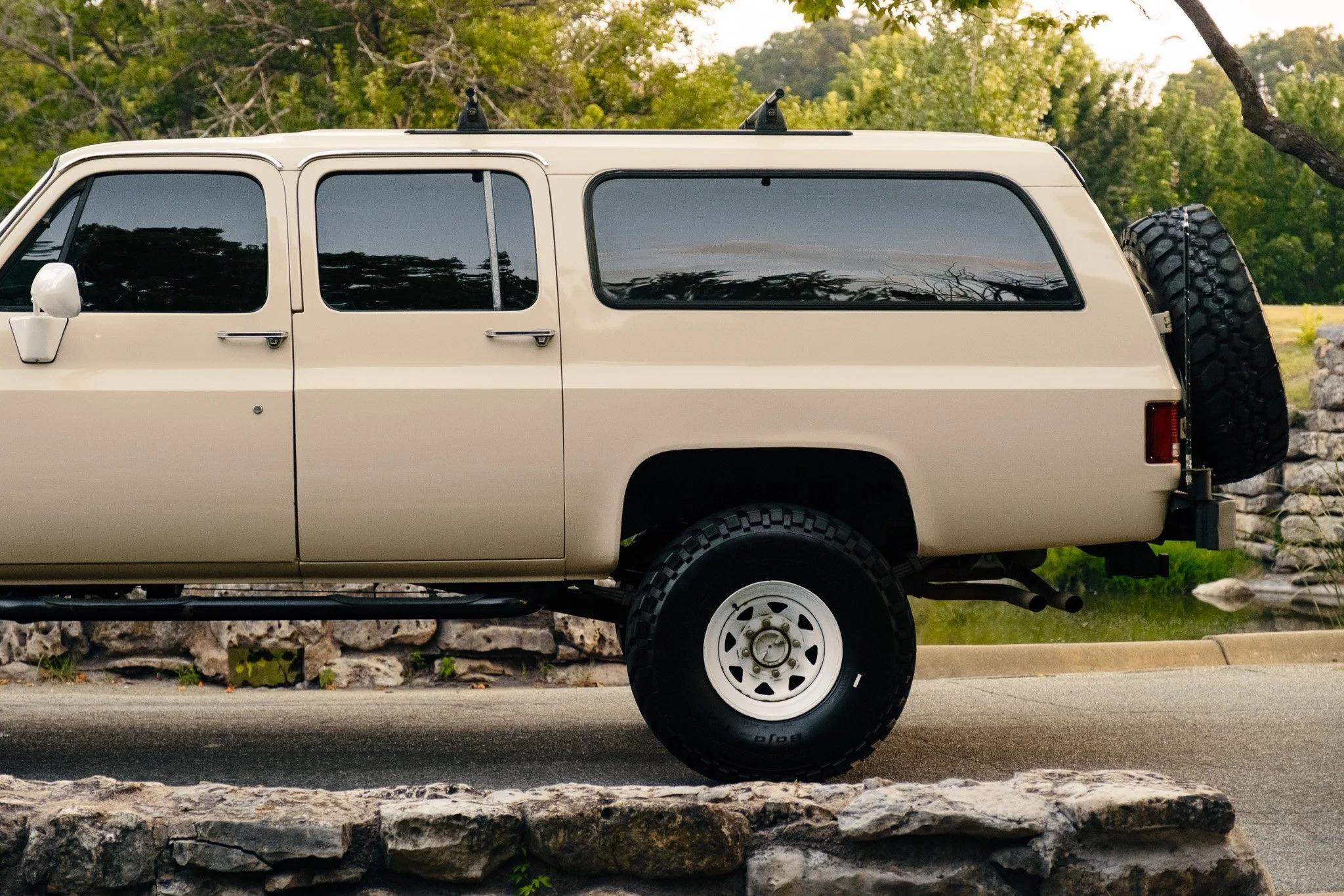 1988 Chevy Suburban V20
