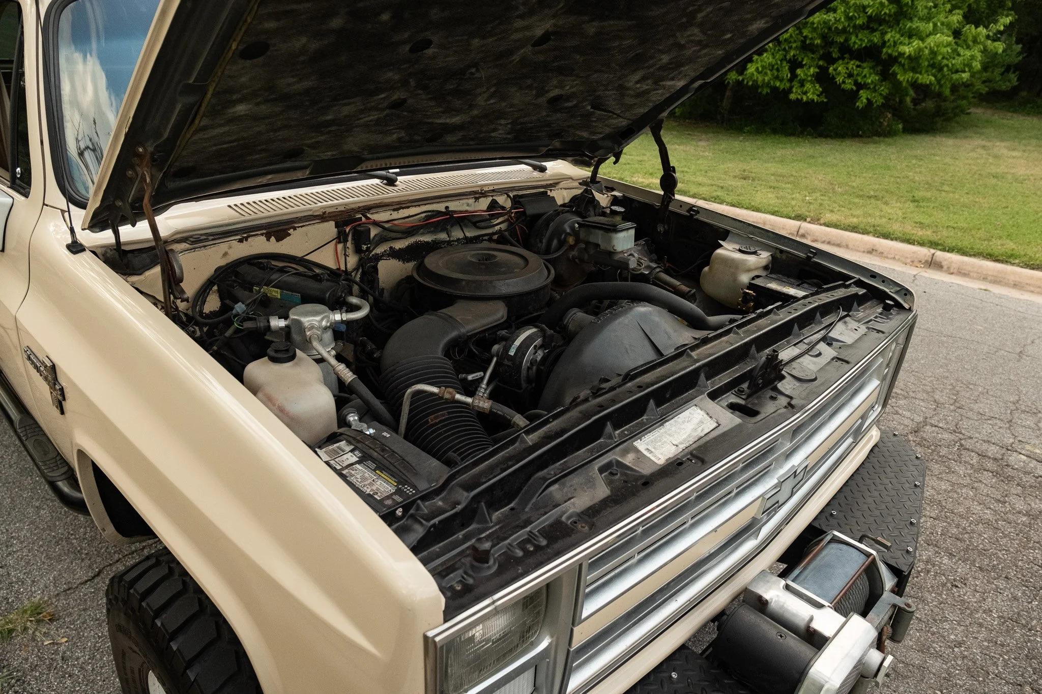 1988 Chevy Suburban V20