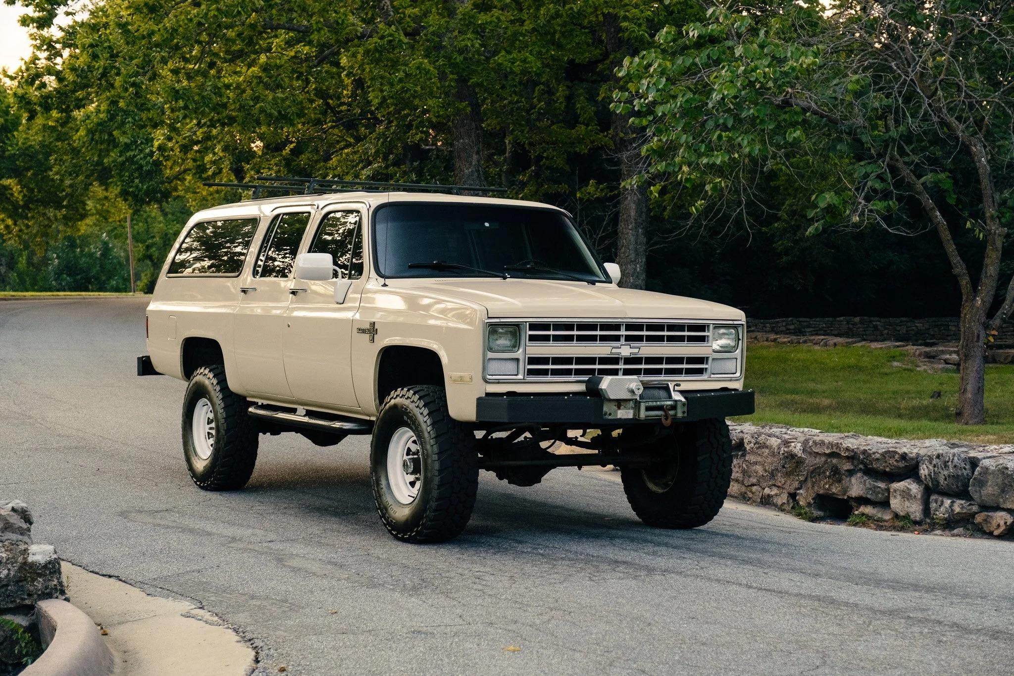 1988 Chevy Suburban V20