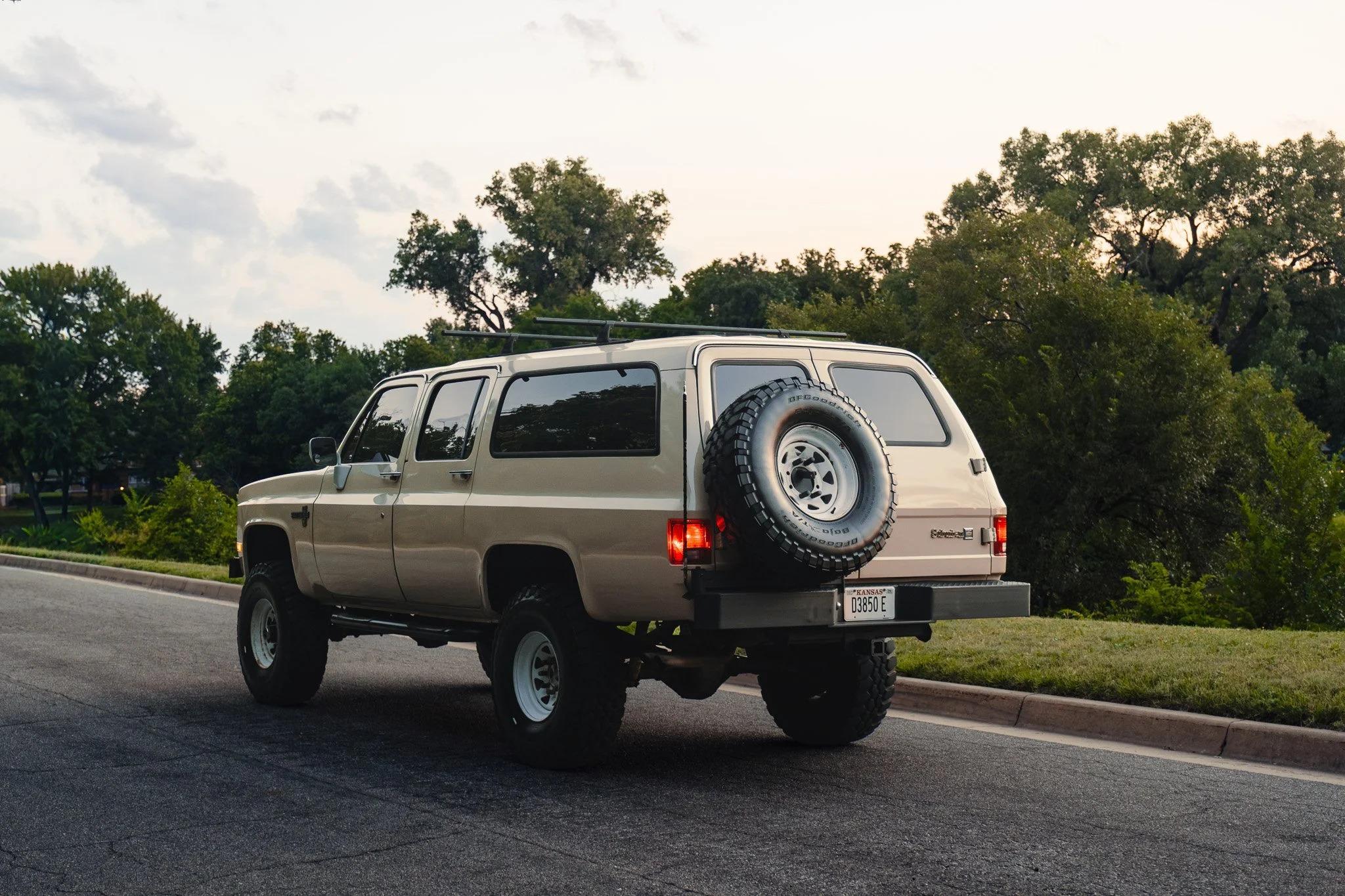 1988 Chevy Suburban V20 - 3