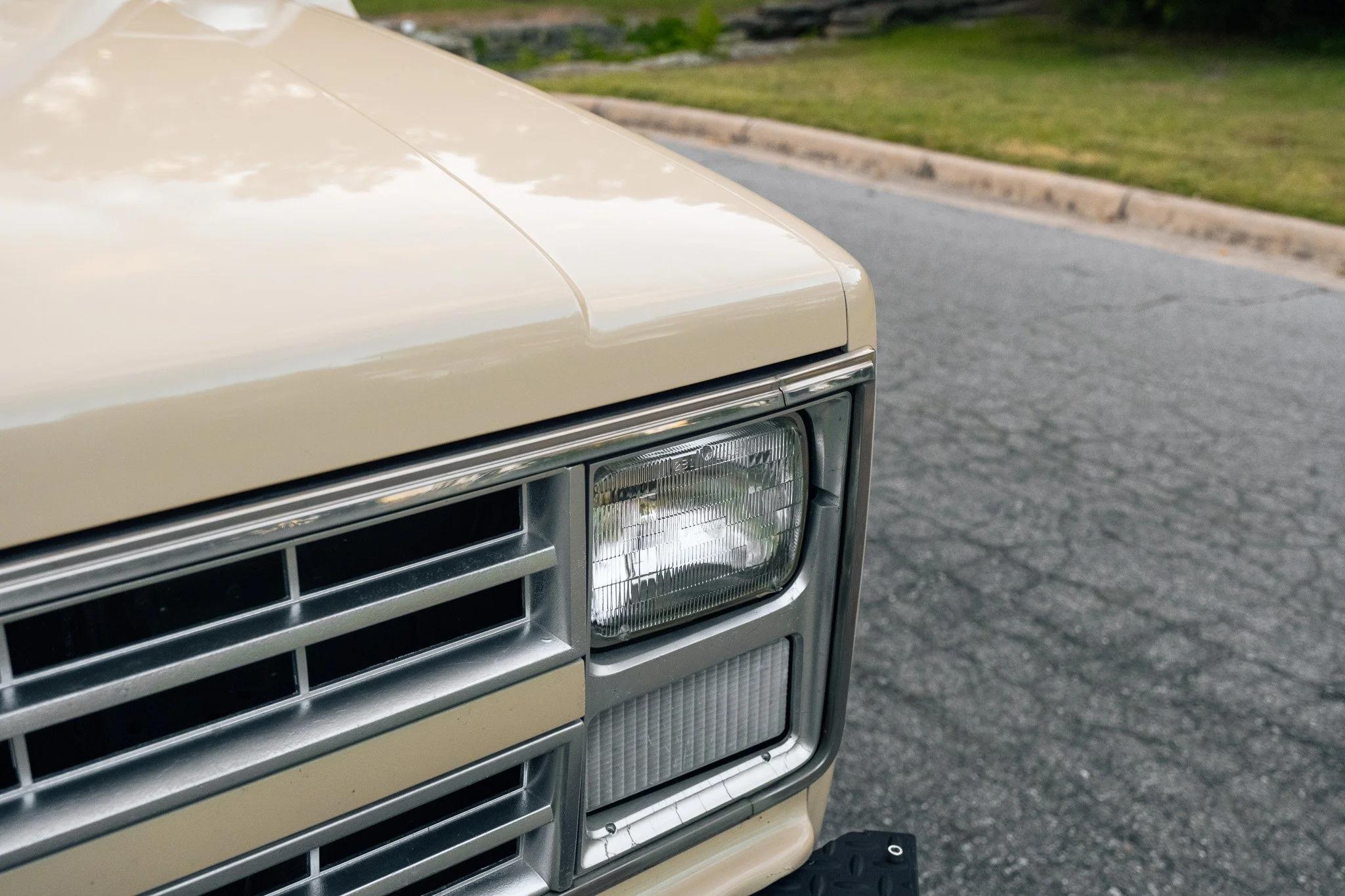 1988 Chevy Suburban V20