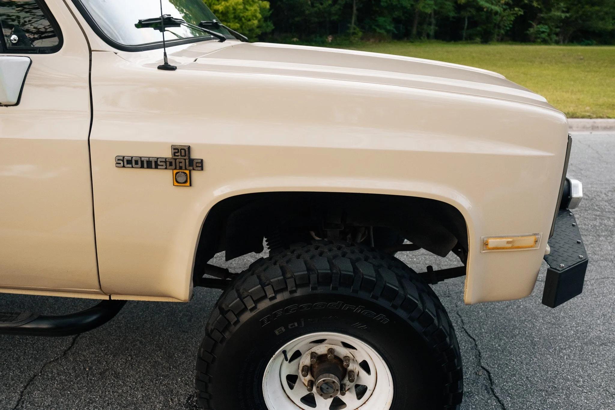 1988 Chevy Suburban V20