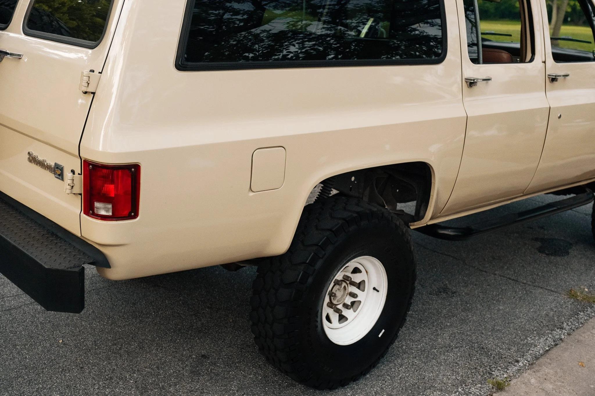 1988 Chevy Suburban V20